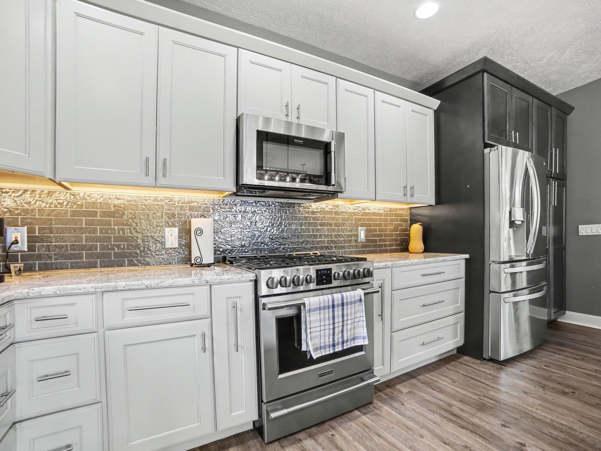 5336 W Riverside Lane Ludington MI 49431