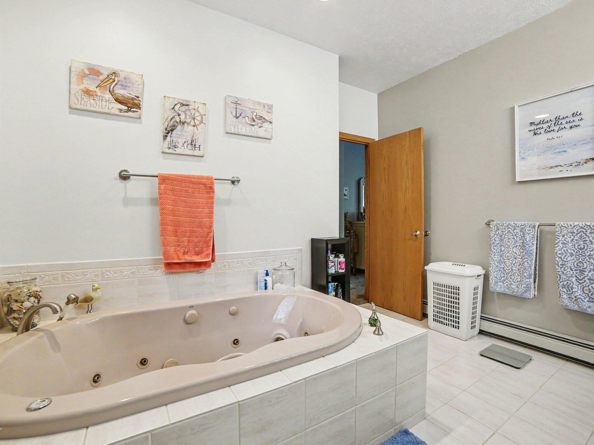5336 W Riverside Lane Ludington MI 49431