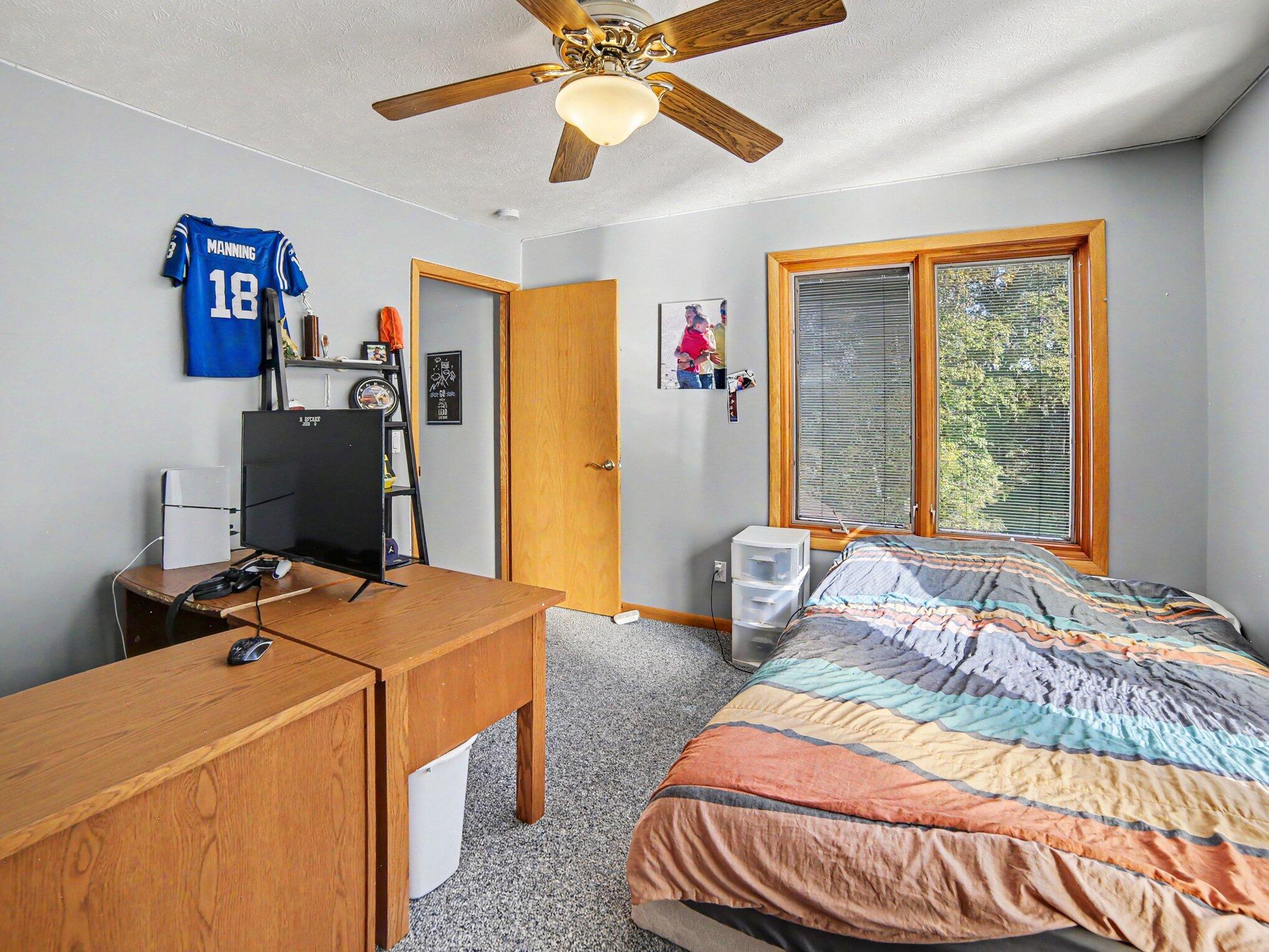 5336 W Riverside Lane Ludington MI 49431