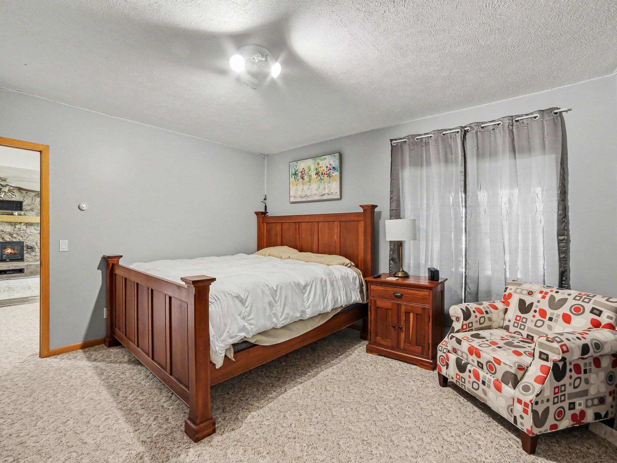 5336 W Riverside Lane Ludington MI 49431