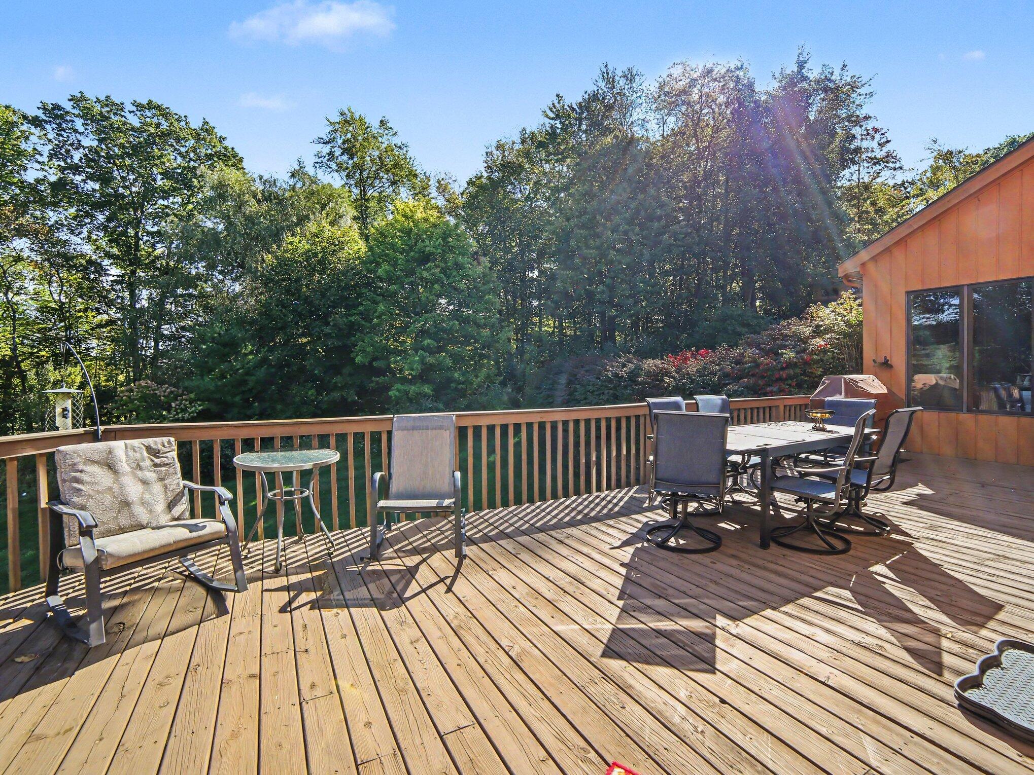5336 W Riverside Lane Ludington MI 49431