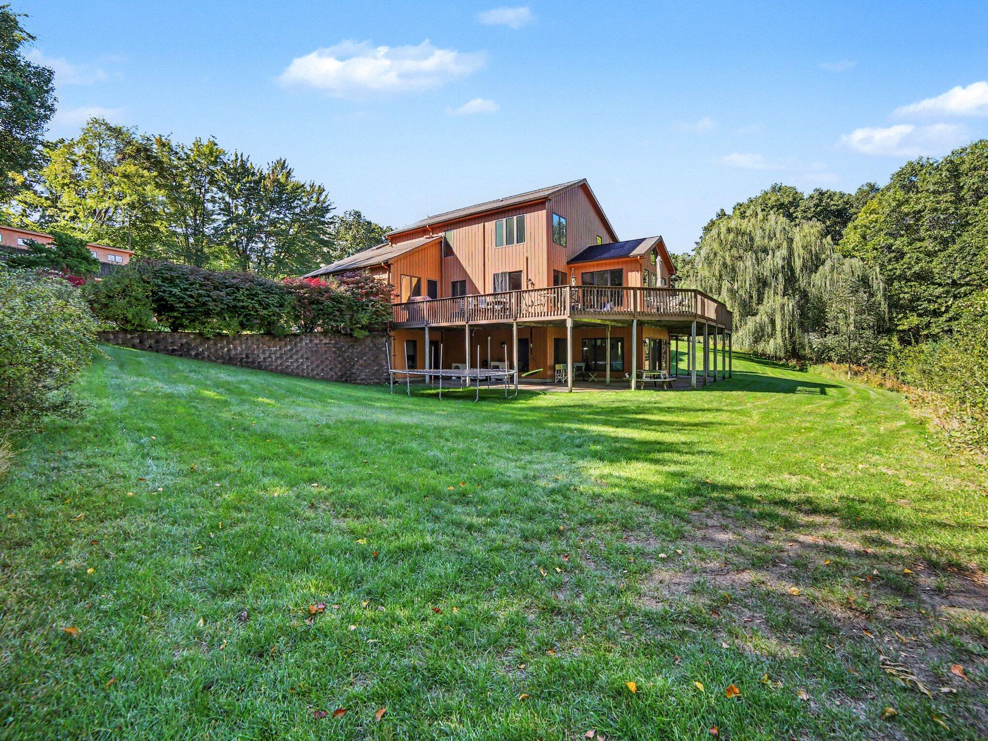 5336 W Riverside Lane Ludington MI 49431