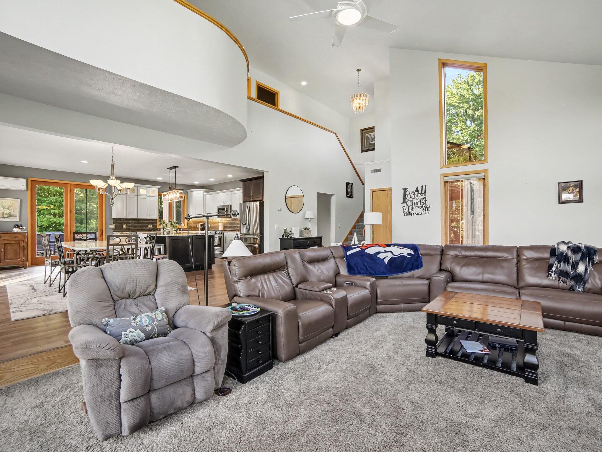 5336 W Riverside Lane Ludington MI 49431