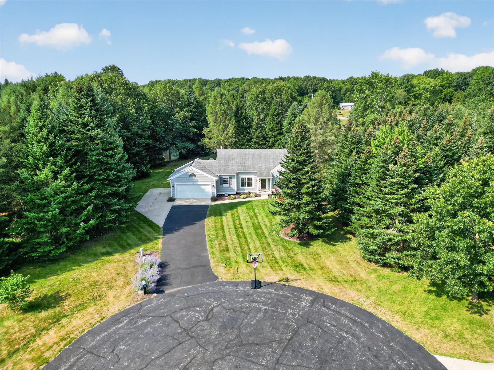 11660 Maggie Court NE Rockford MI 49341
