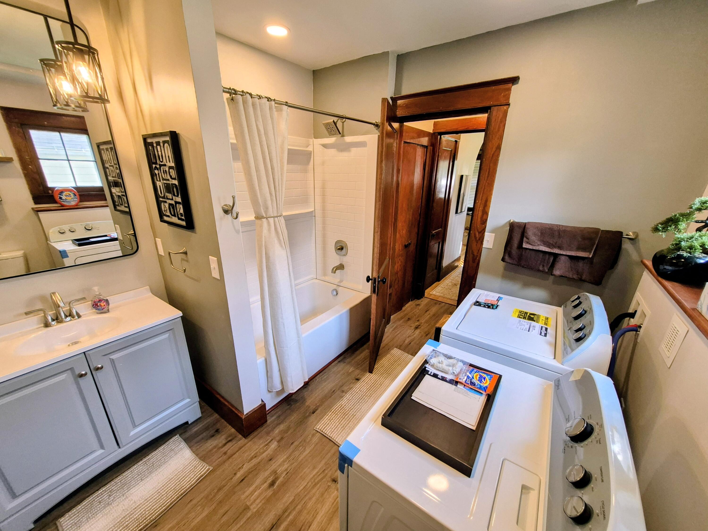 1211 Wayside Road Kalamazoo MI 49048