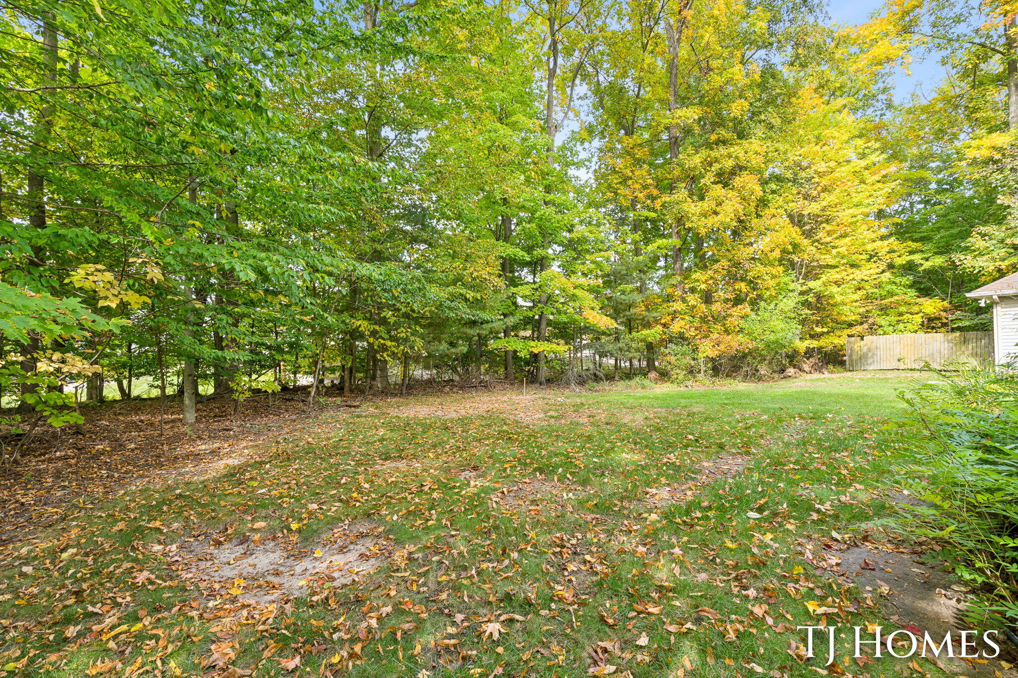 985 Thornwyk Drive NW Grand Rapids MI 49534