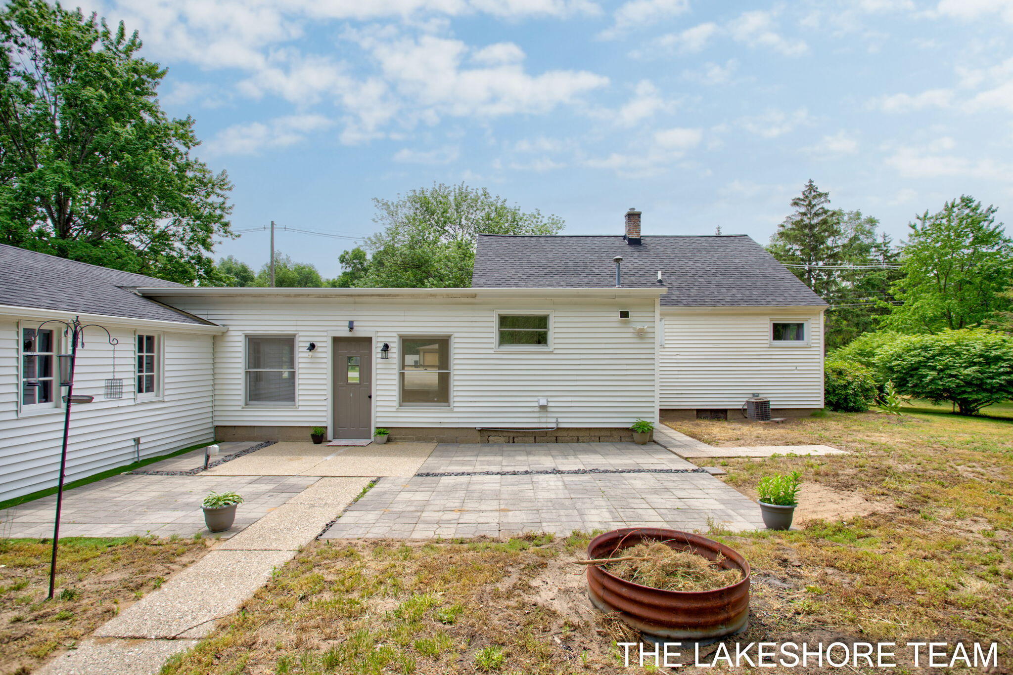 14581 Riley Street Holland MI 49424