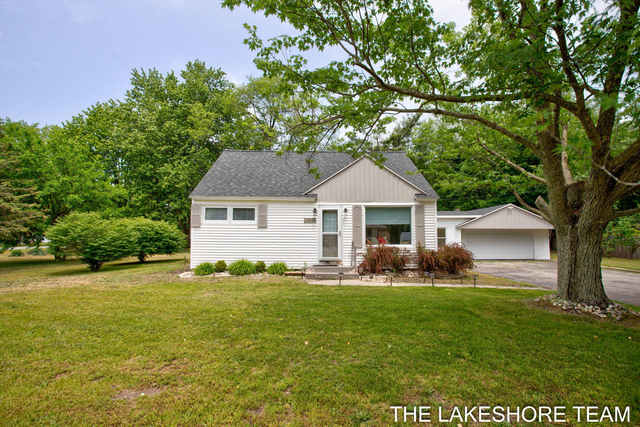 14581 Riley Street Holland MI 49424