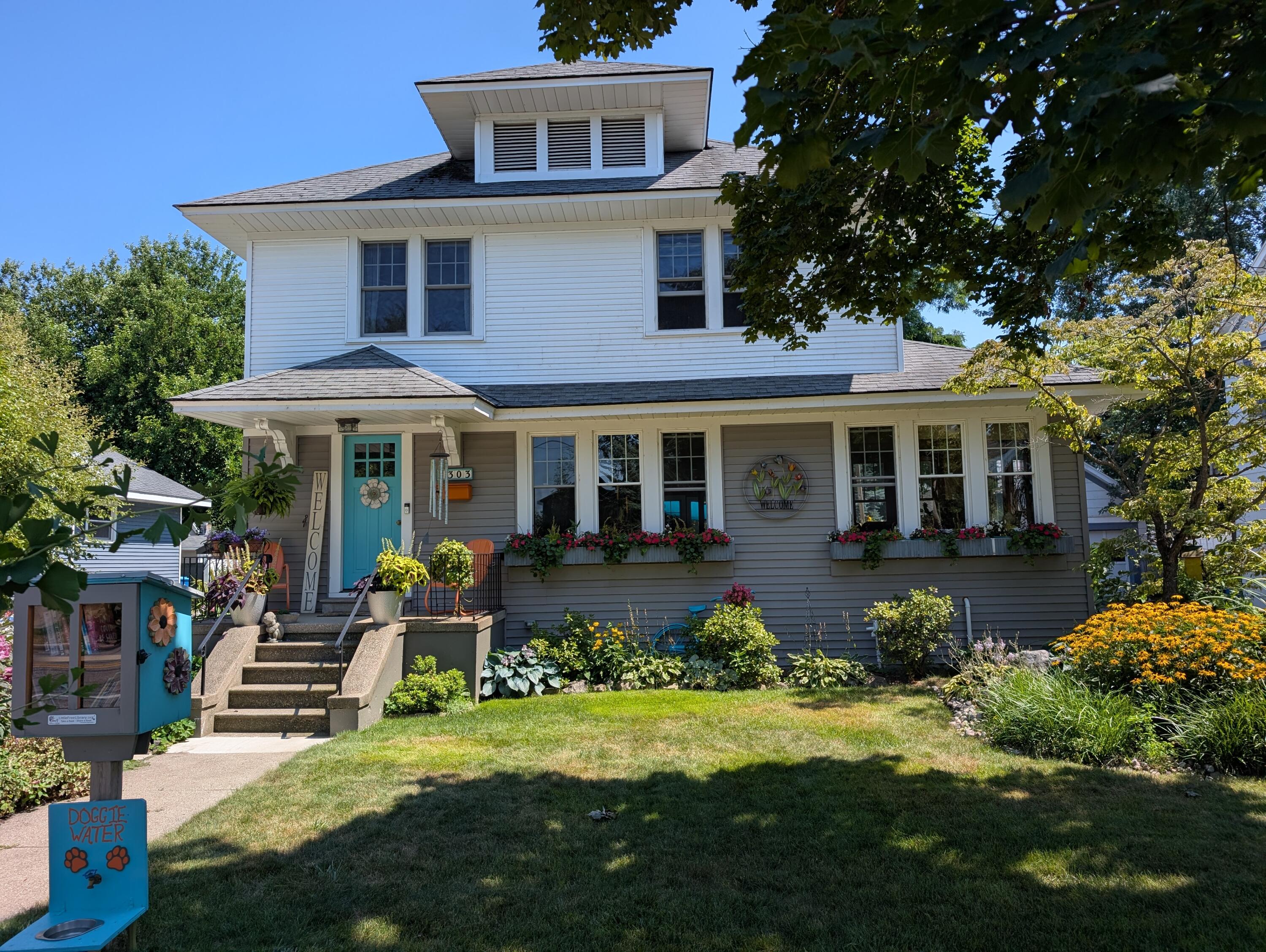 1303 Lakeshore Drive Muskegon MI 49441