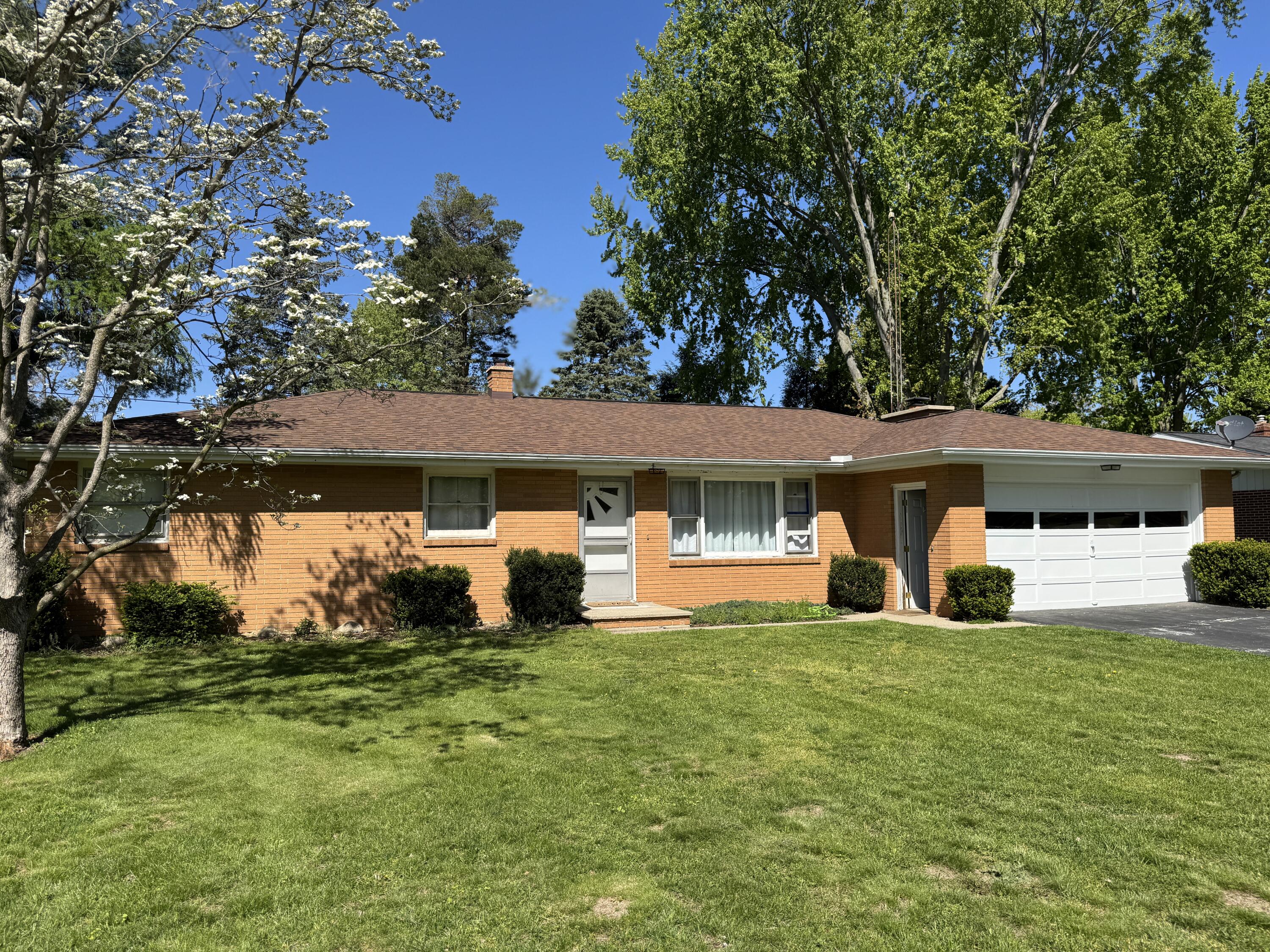 5634 W Hiawatha Lane Stevensville MI 49127