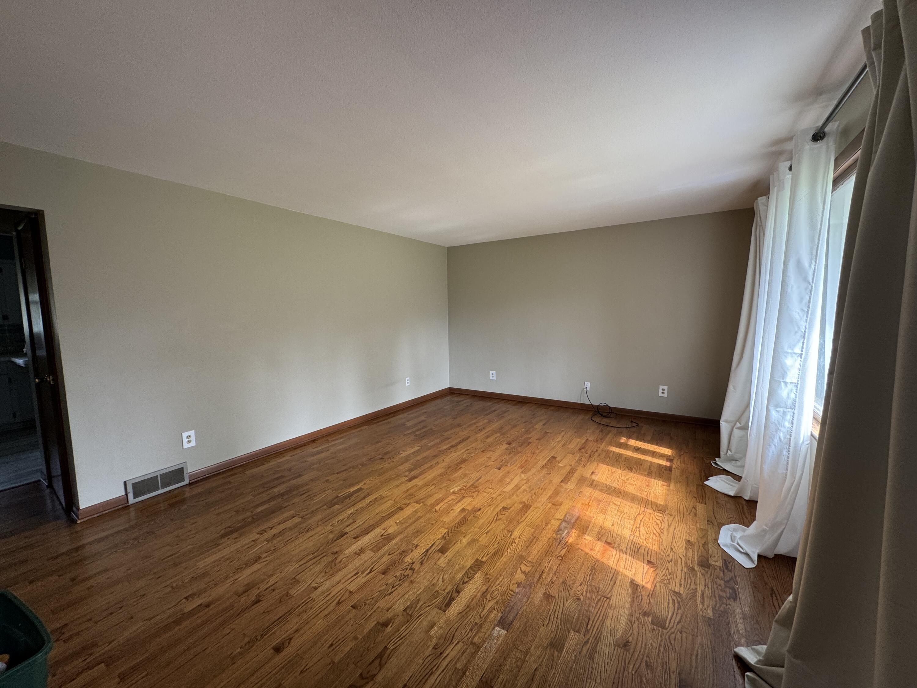 5634 W Hiawatha Lane Stevensville MI 49127