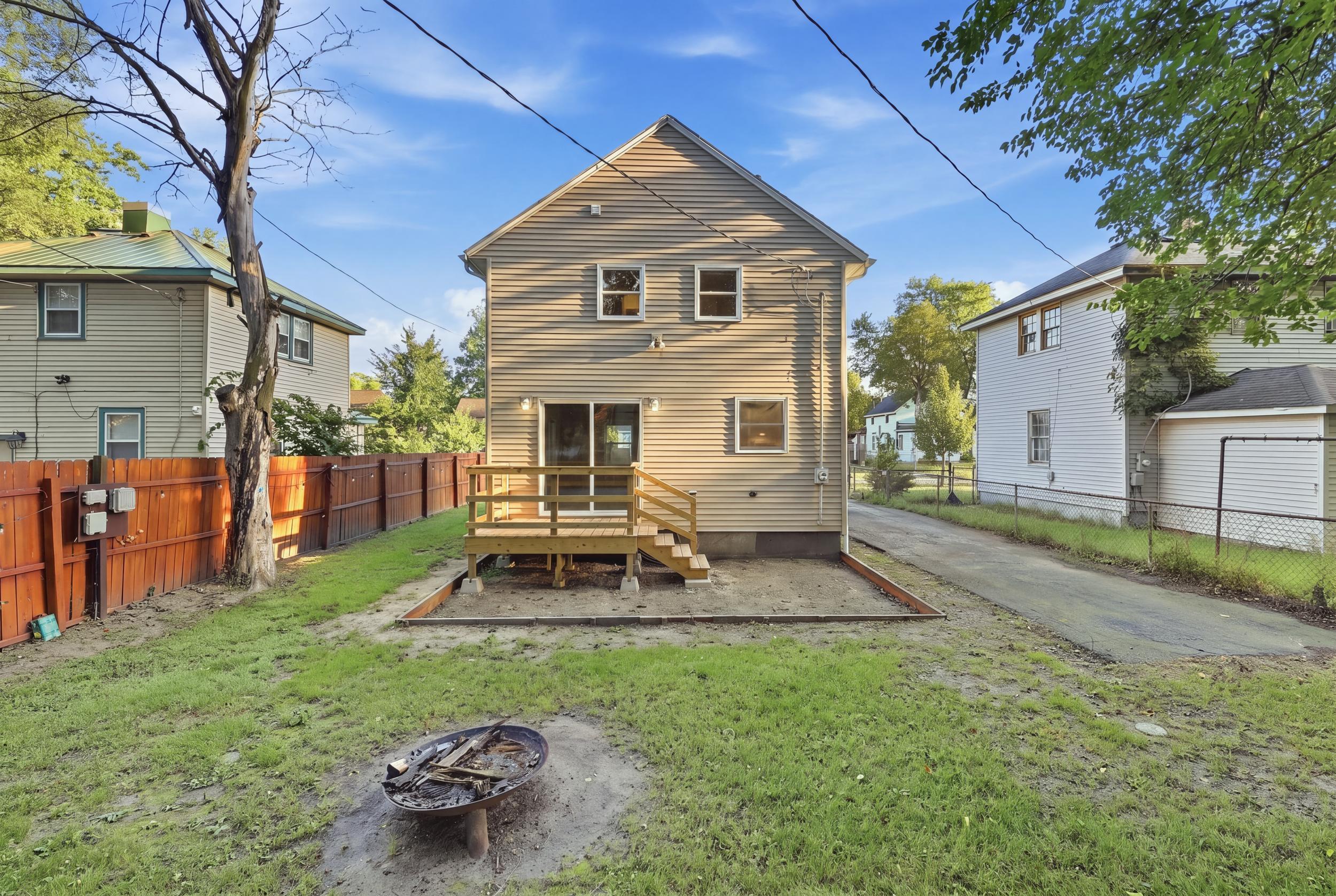516 Lay Boulevard Kalamazoo MI 49001