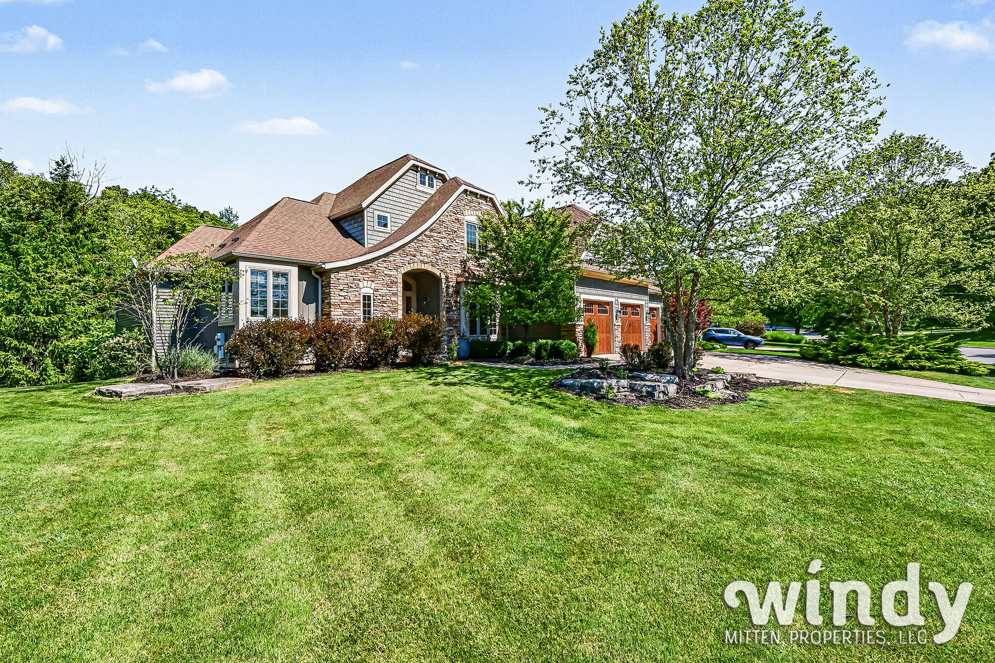 1330 Glen Ellyn Drive SE Grand Rapids MI 49546