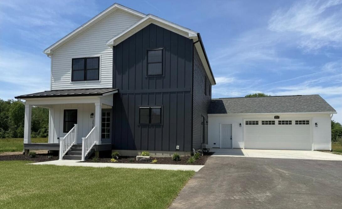 2670 Settlers Creek Road Fennville MI 49408