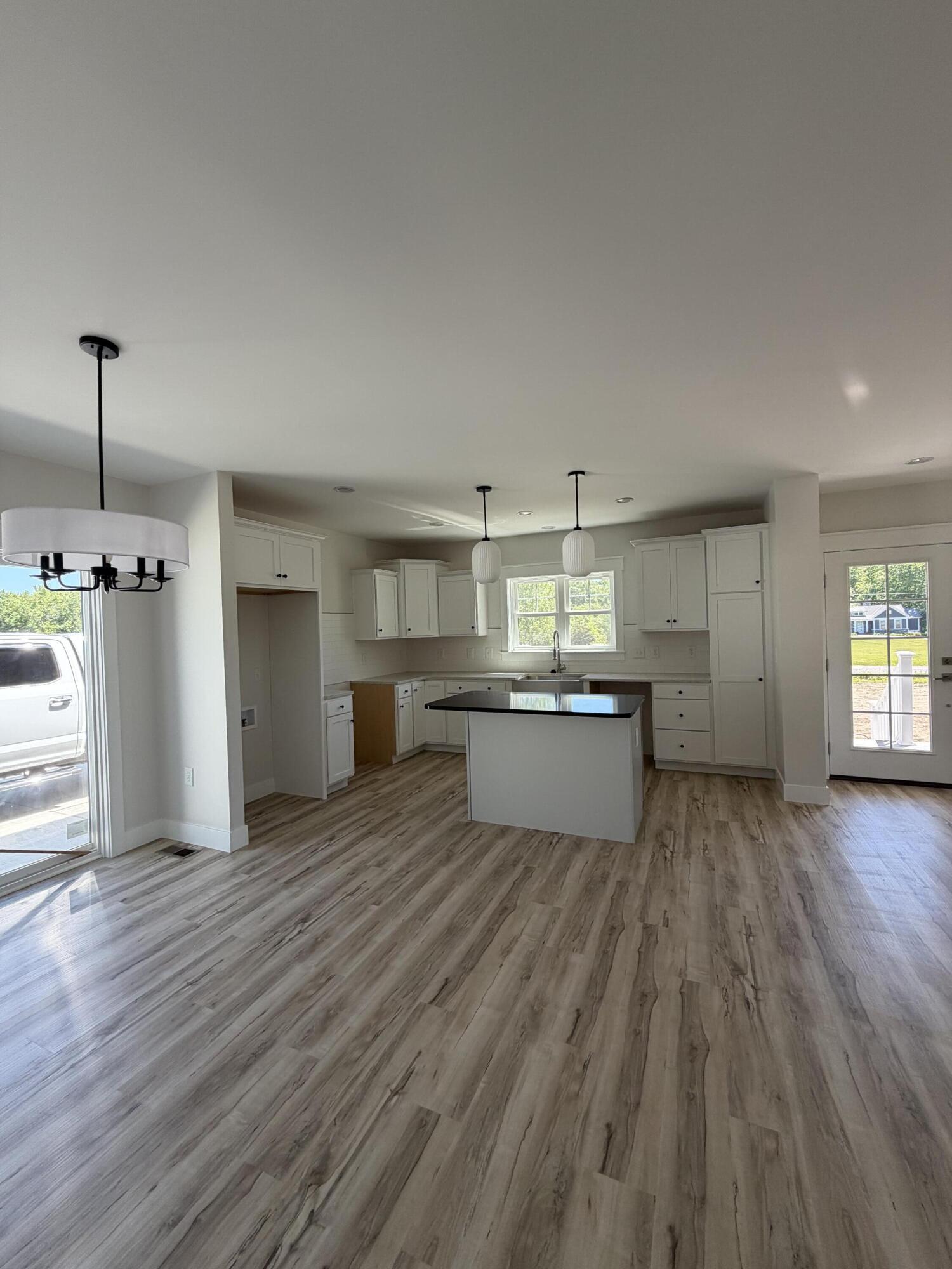 2670 Settlers Creek Road Fennville MI 49408
