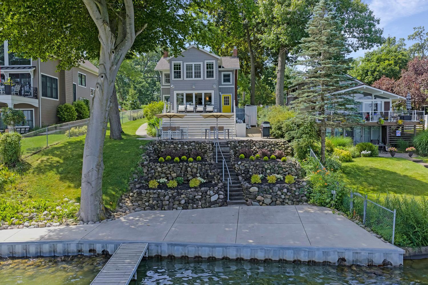 23612 S Shore Drive Edwardsburg MI 49112