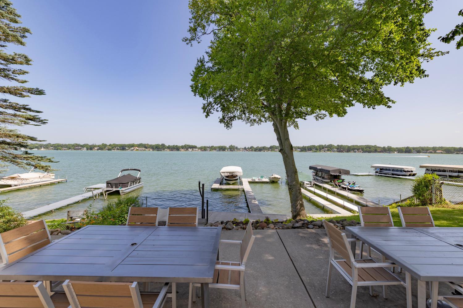 23612 S Shore Drive Edwardsburg MI 49112