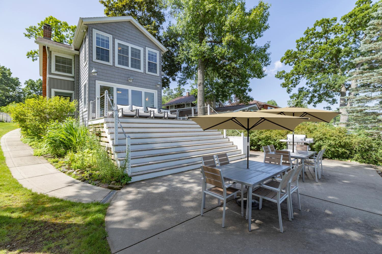 23612 S Shore Drive Edwardsburg MI 49112
