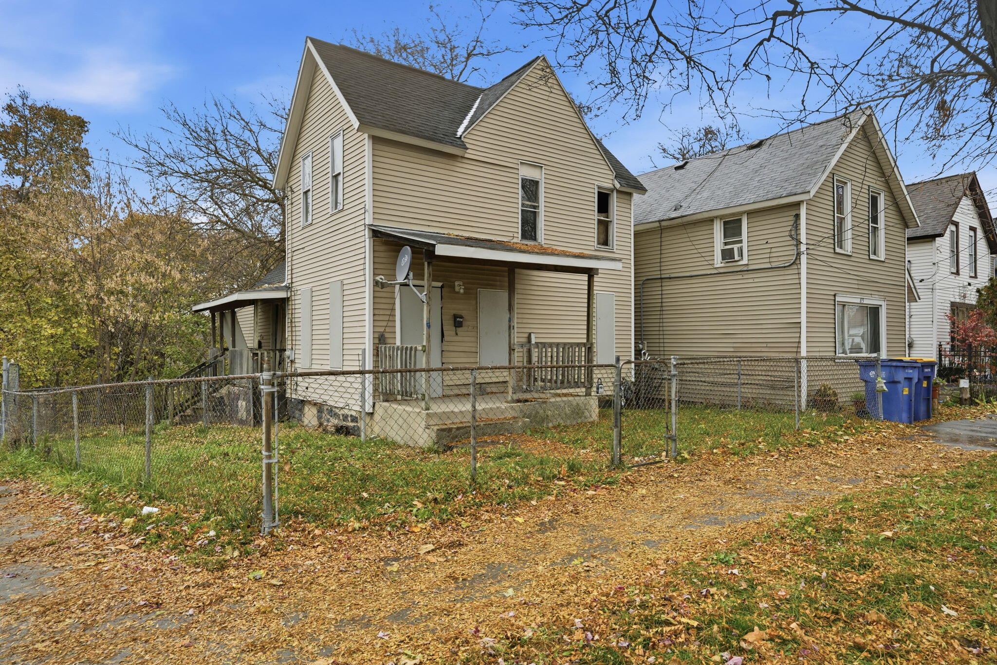 877 Oakland Avenue SW Grand Rapids MI 49503