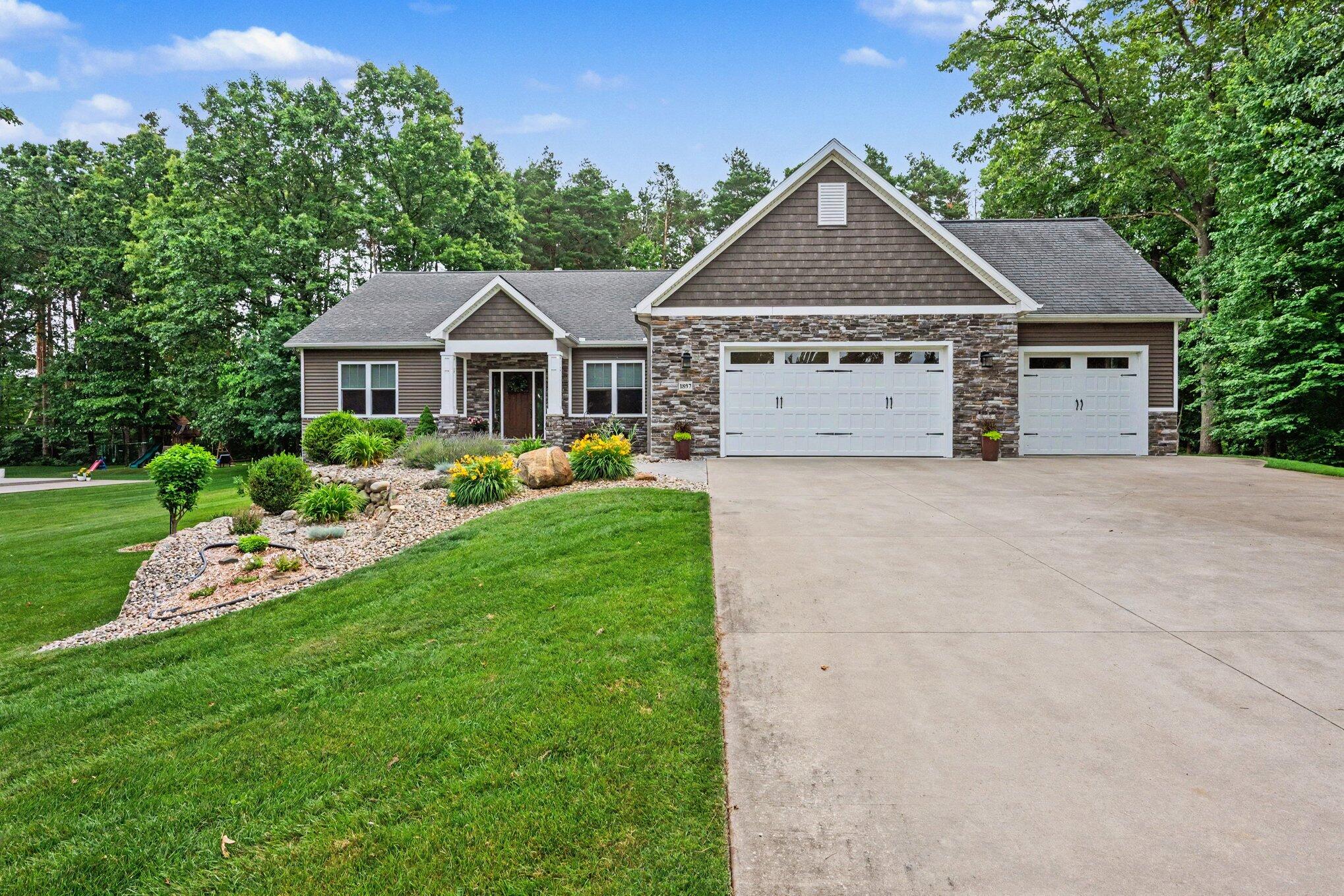 1897 Toscana Street Kalamazoo MI 49009