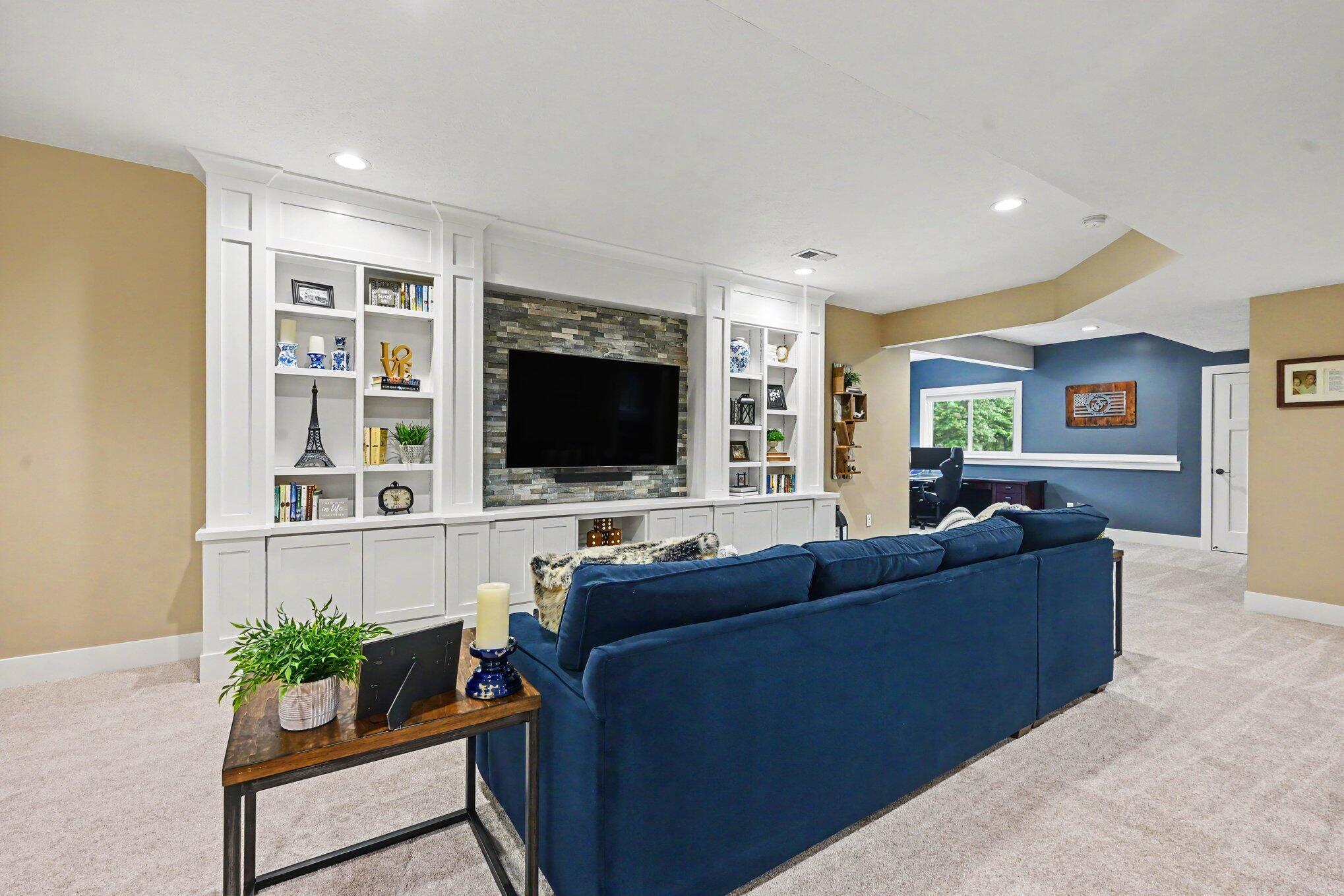 1897 Toscana Street Kalamazoo MI 49009