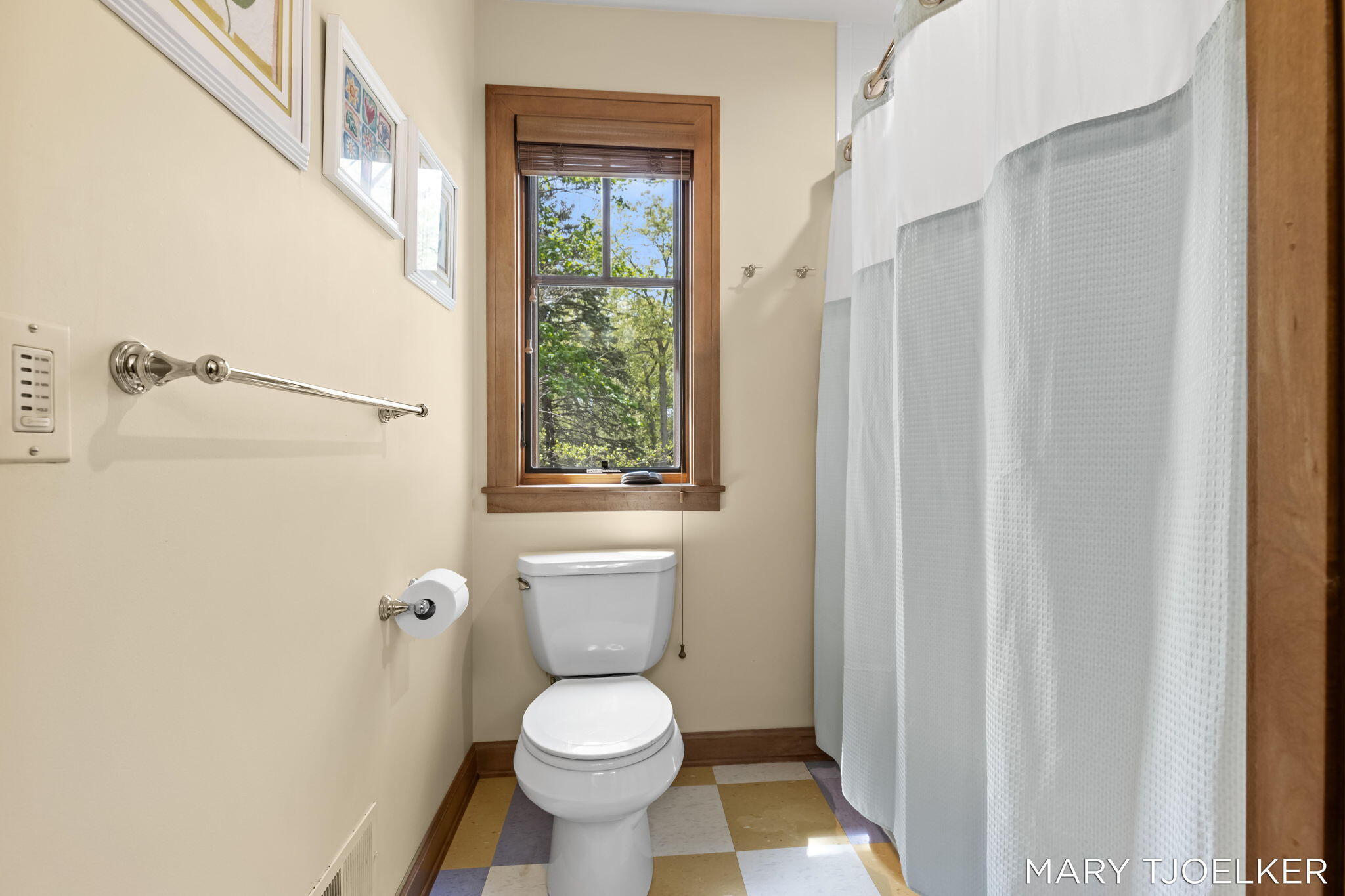 3516 Goodwood Drive SE Grand Rapids MI 49546