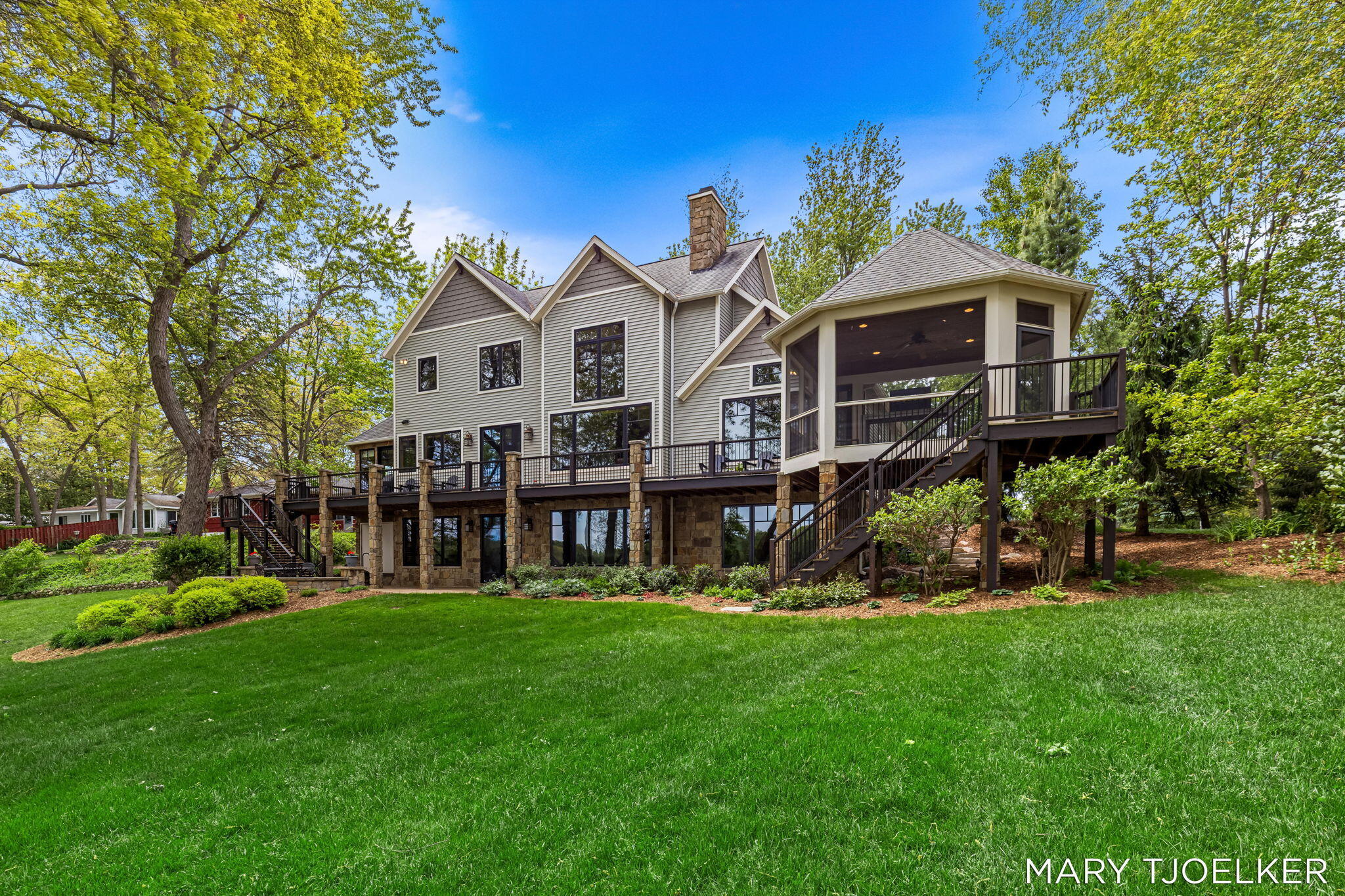 3516 Goodwood Drive SE Grand Rapids MI 49546