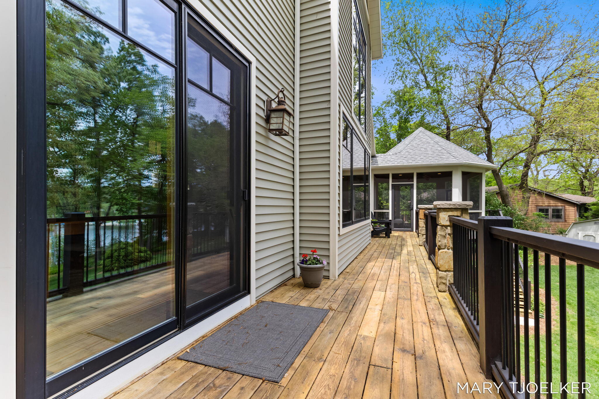 3516 Goodwood Drive SE Grand Rapids MI 49546