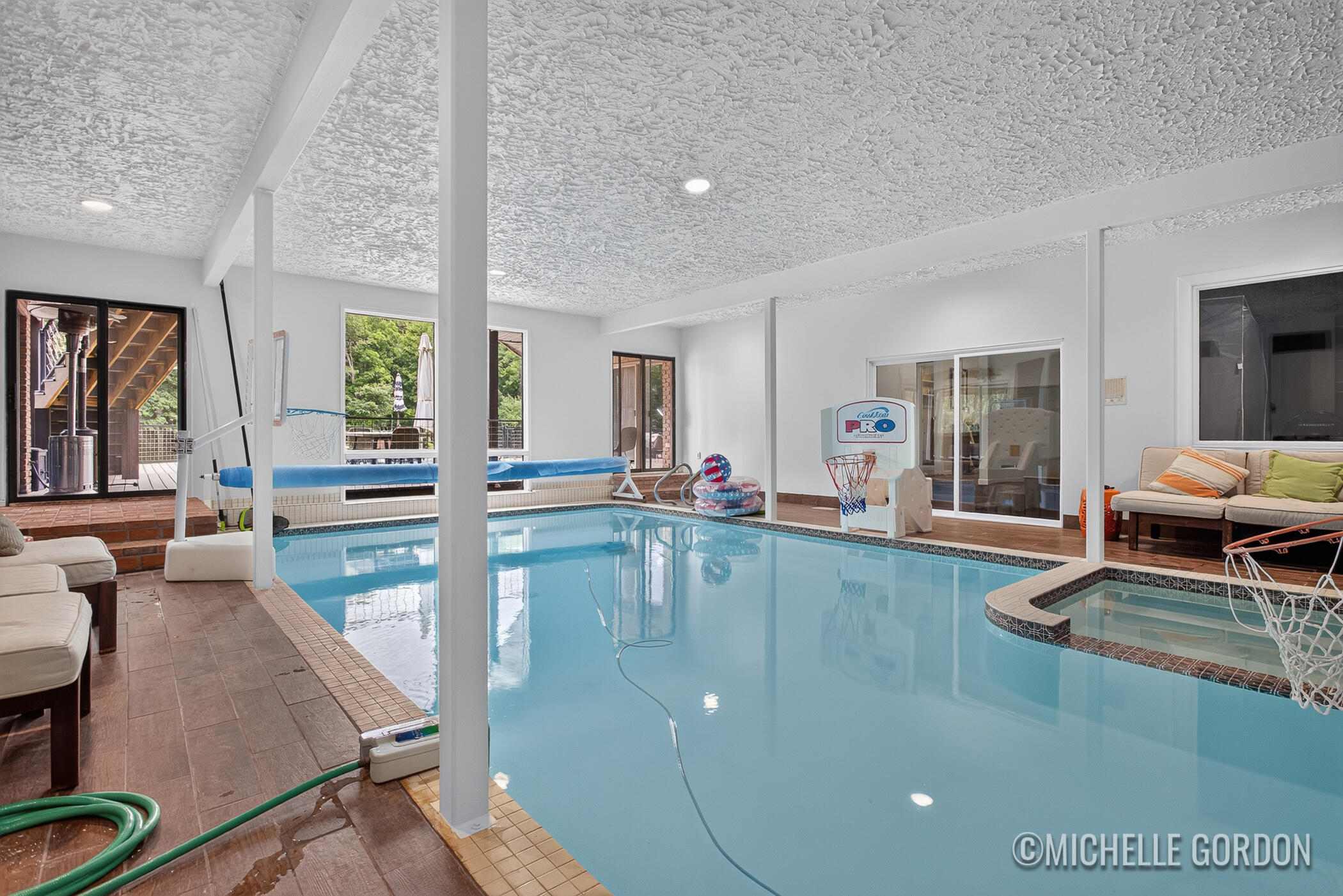 2465 Cascade Springs Drive SE Grand Rapids MI 49546
