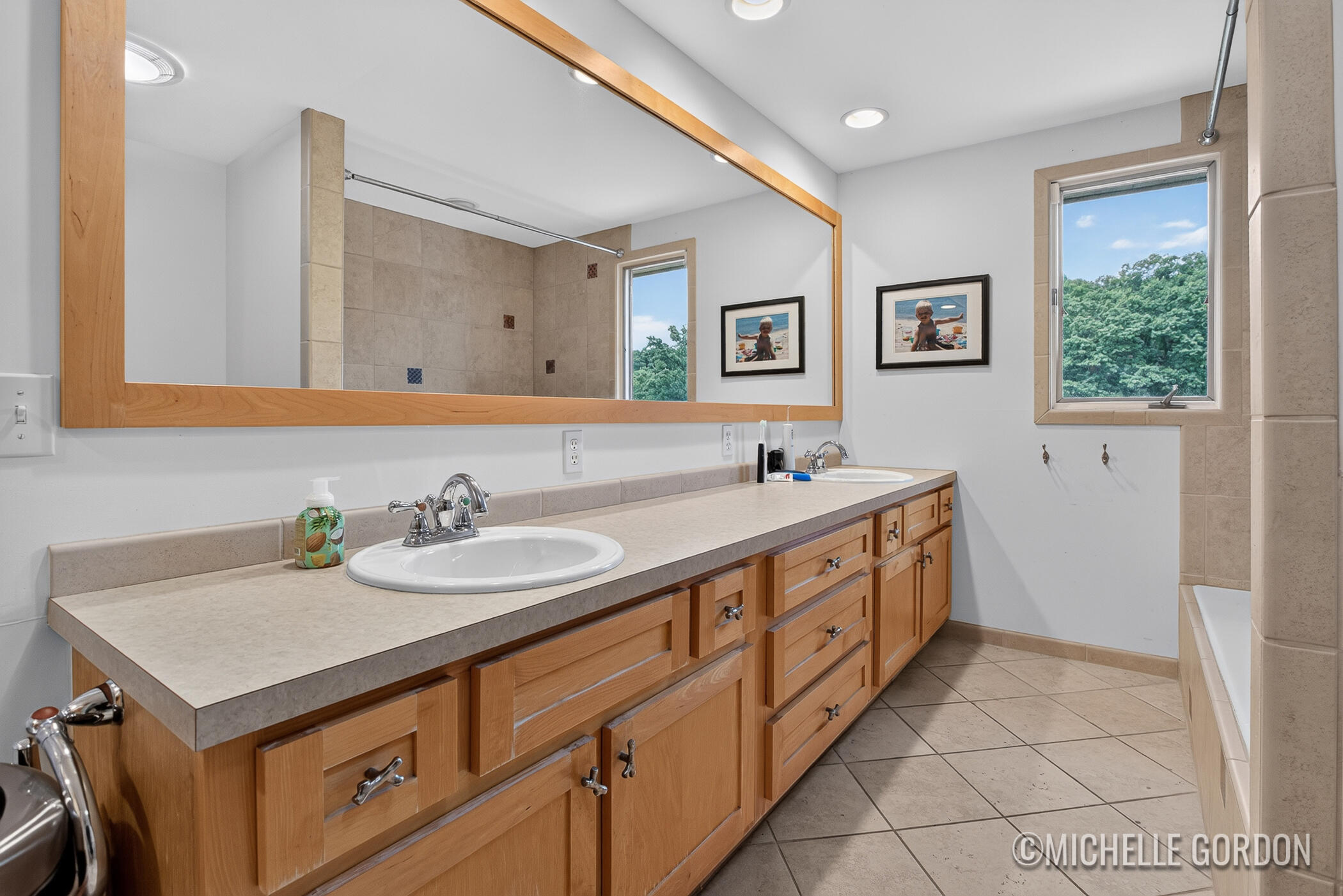 2465 Cascade Springs Drive SE Grand Rapids MI 49546