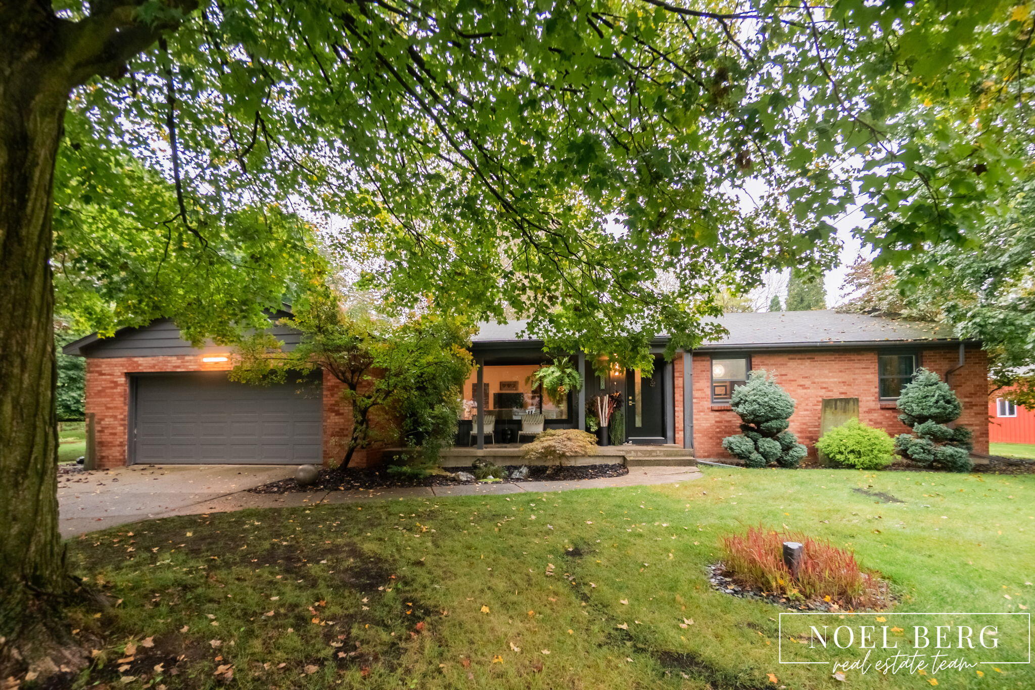 13820 Windemere Drive NW Grand Rapids MI 49534
