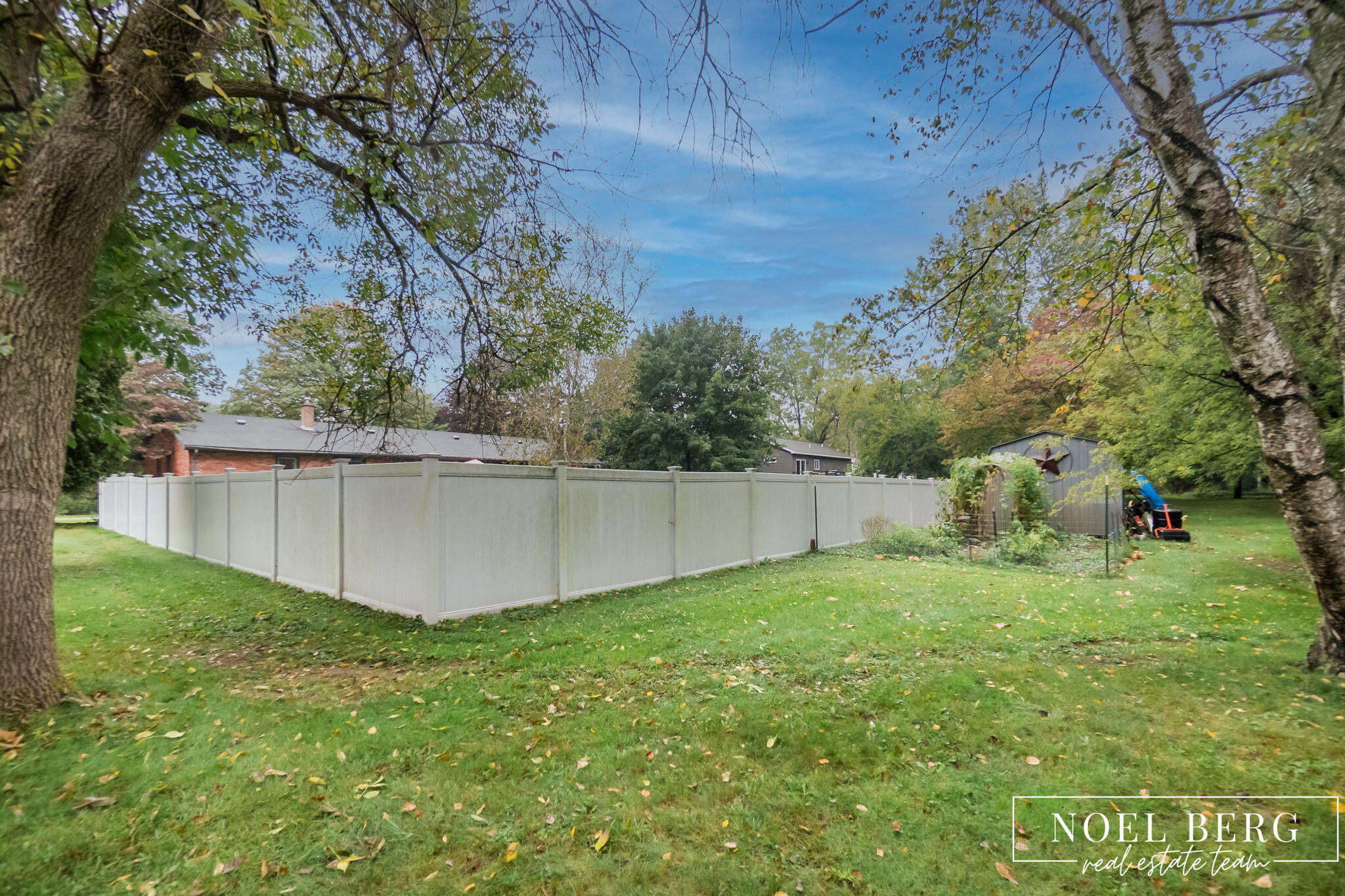 13820 Windemere Drive NW Grand Rapids MI 49534