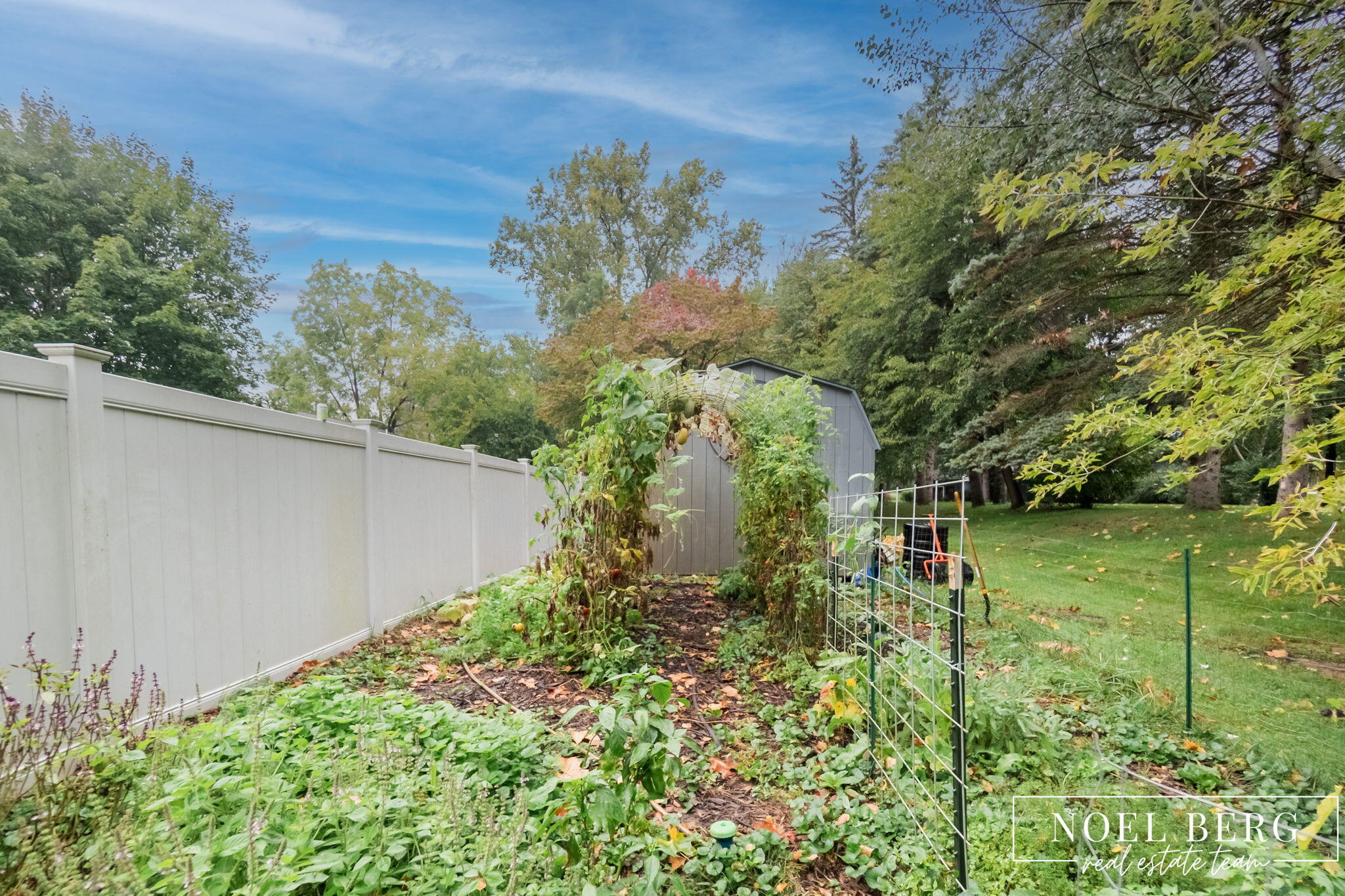 13820 Windemere Drive NW Grand Rapids MI 49534
