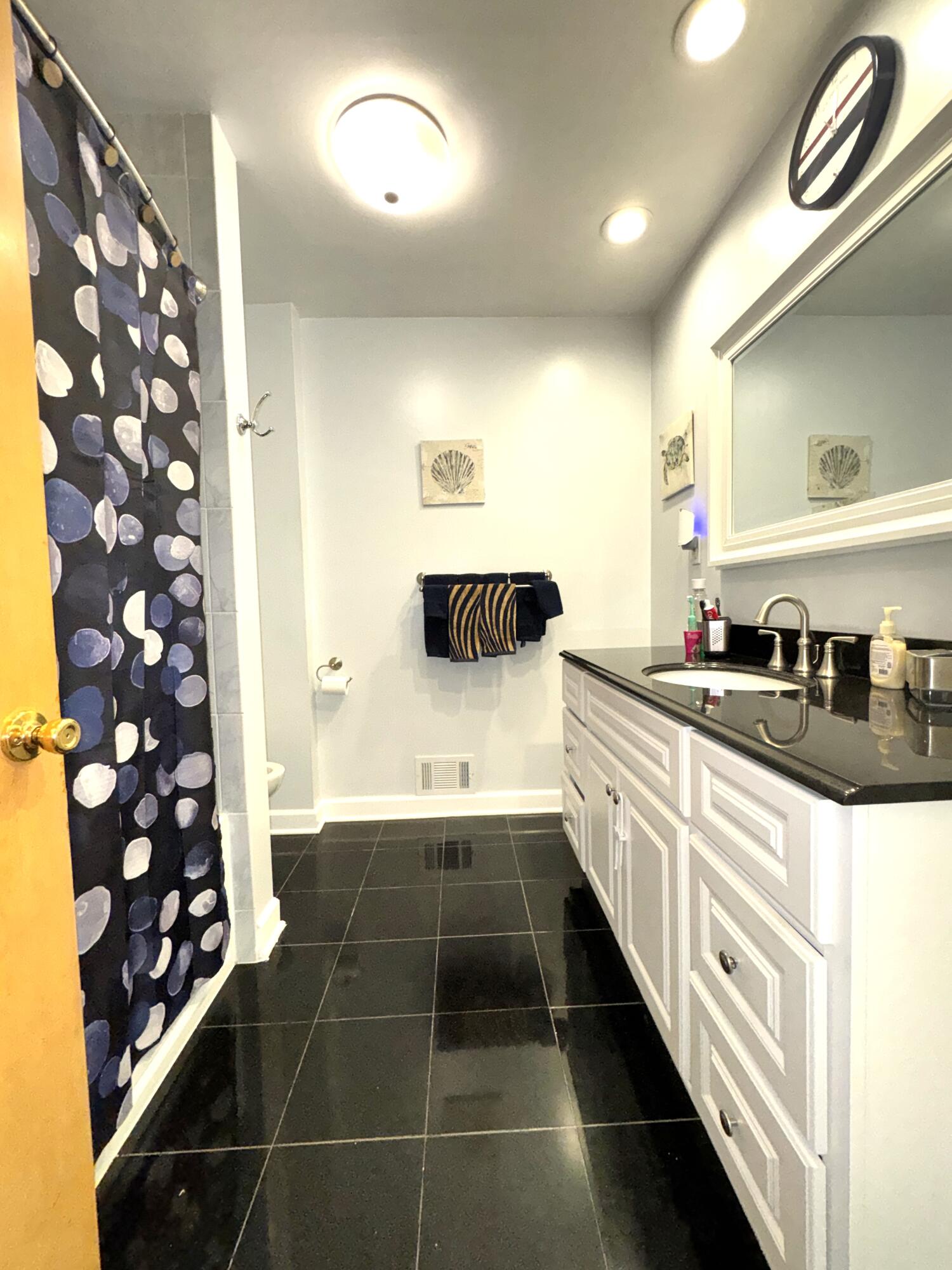 426 Eloise Drive Benton Harbor MI 49022