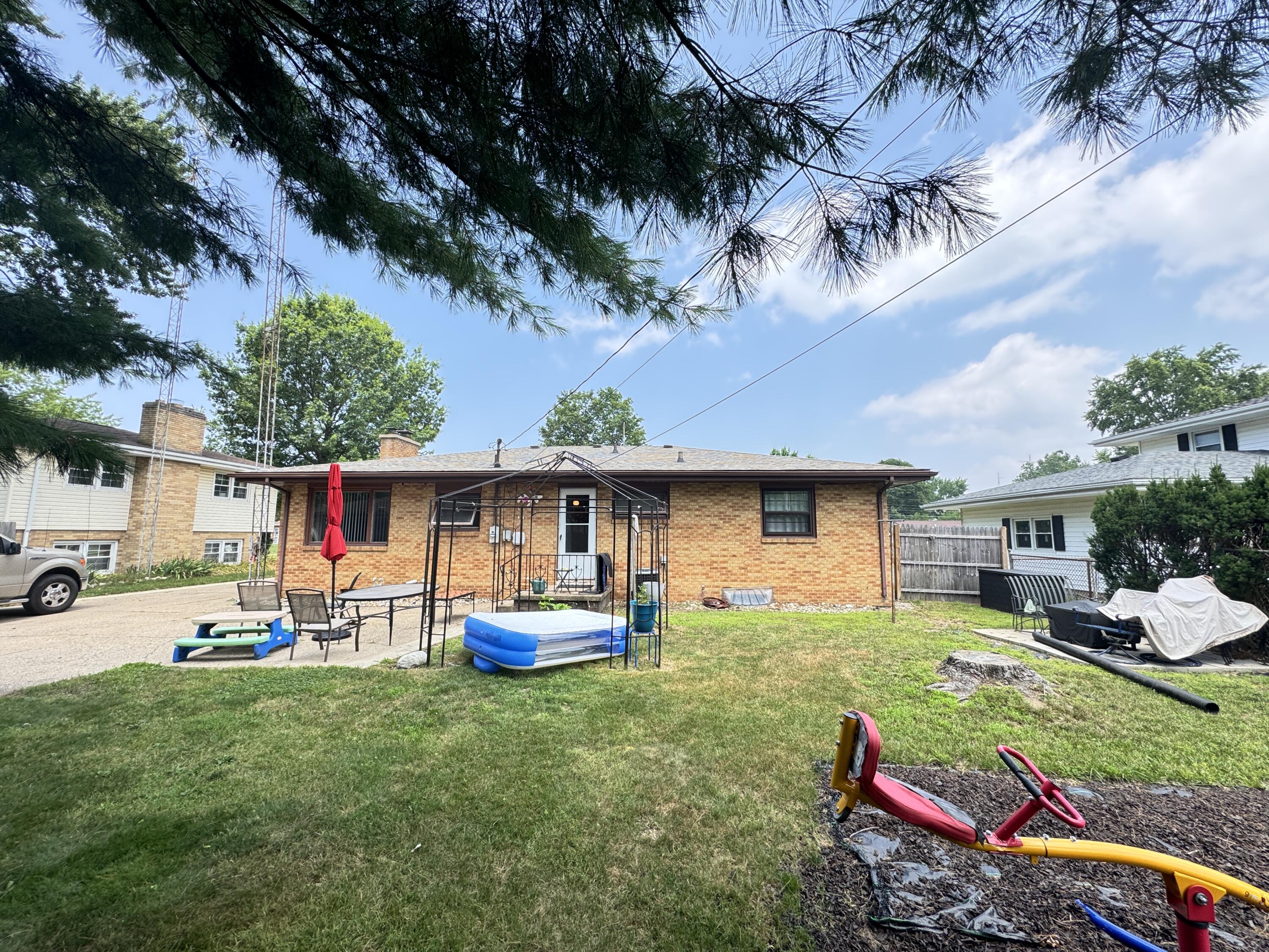 426 Eloise Drive Benton Harbor MI 49022