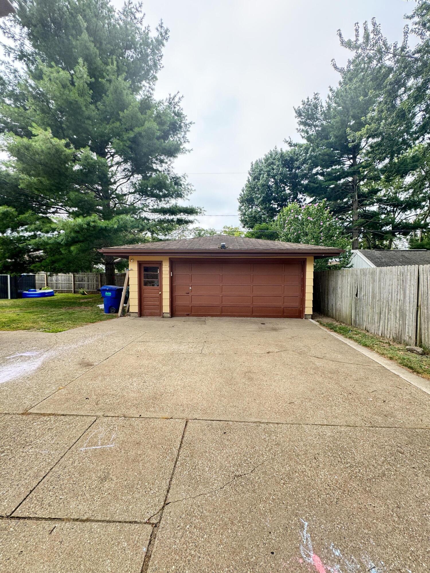 426 Eloise Drive Benton Harbor MI 49022