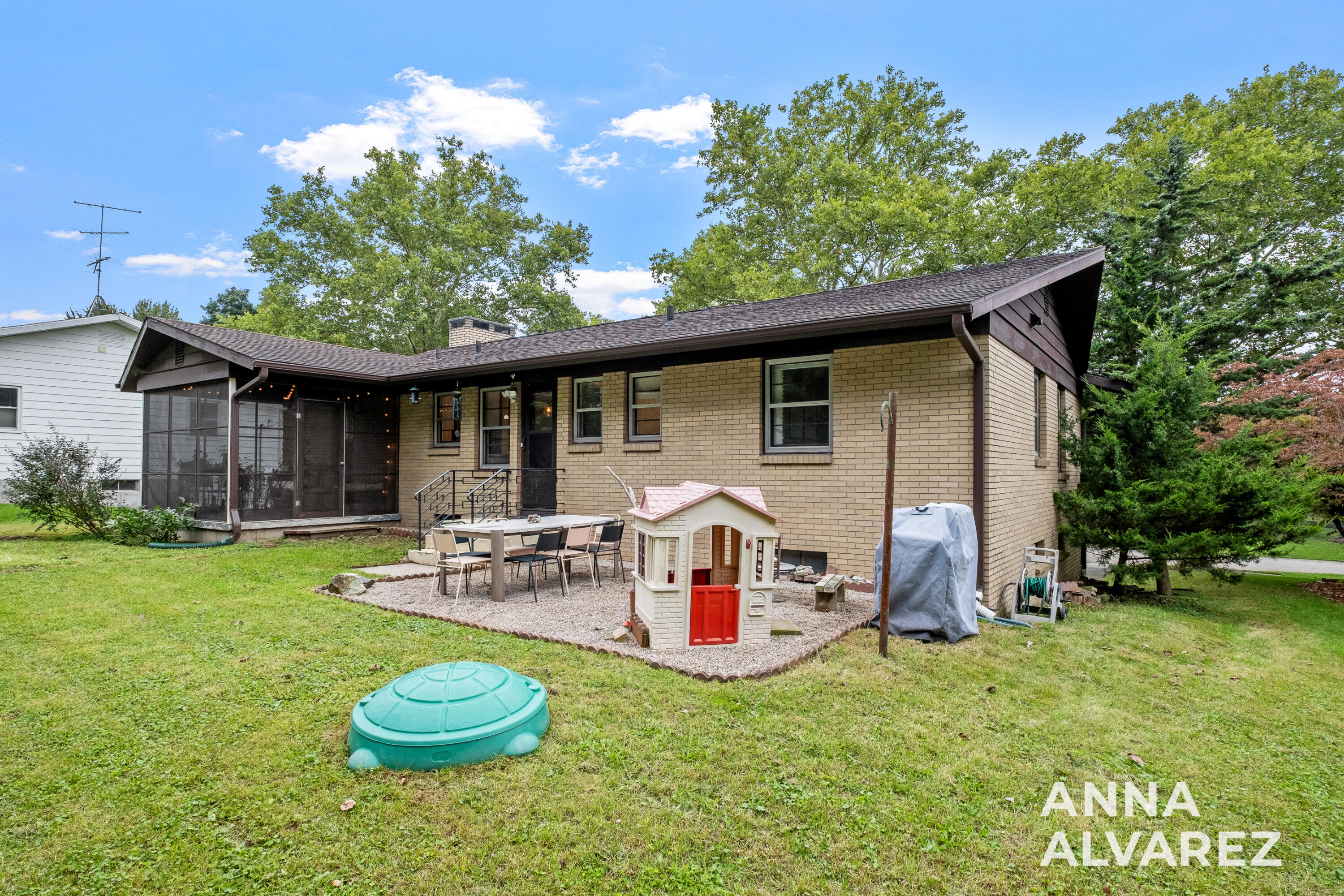 3404 Senora Avenue SE Grand Rapids MI 49508