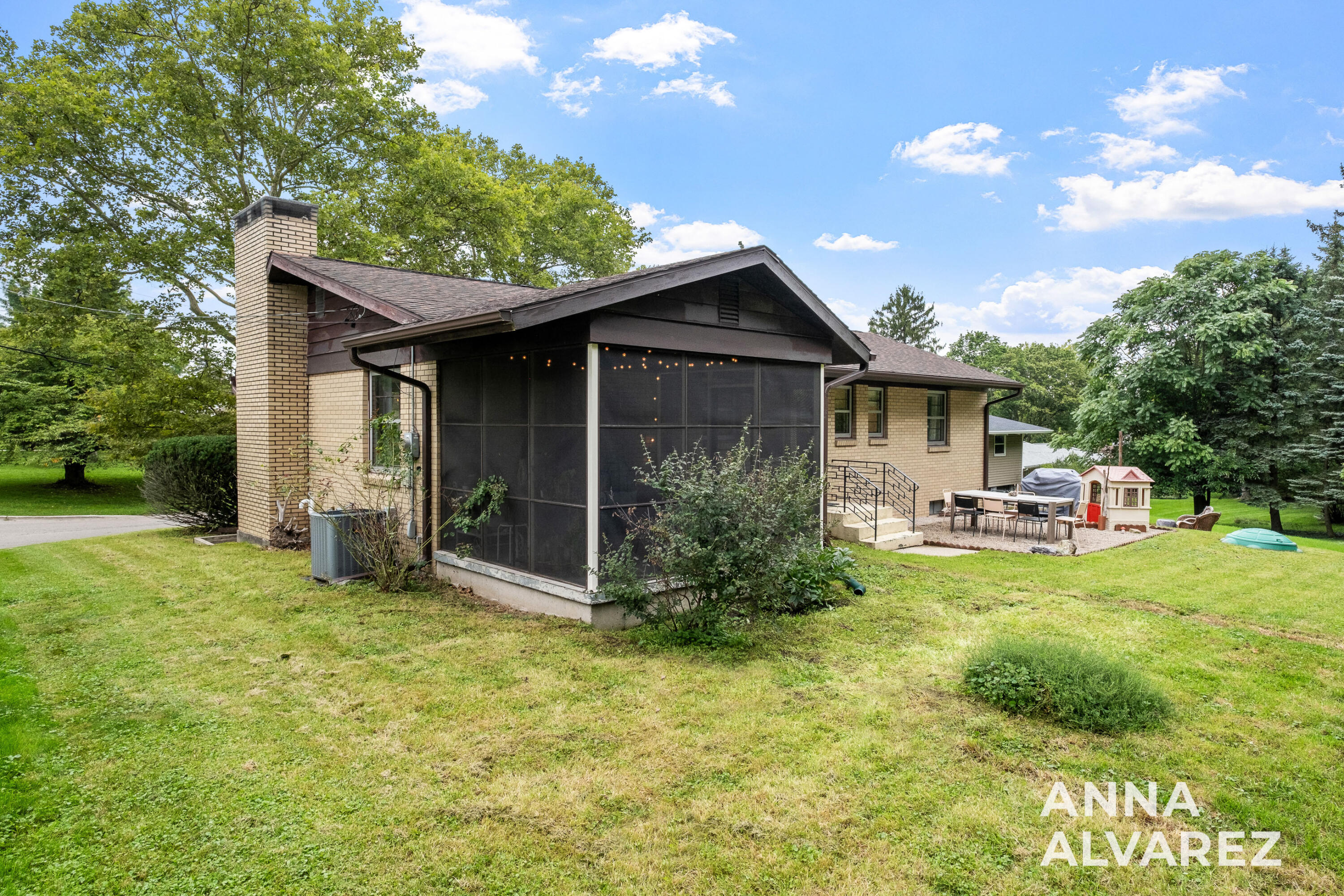 3404 Senora Avenue SE Grand Rapids MI 49508