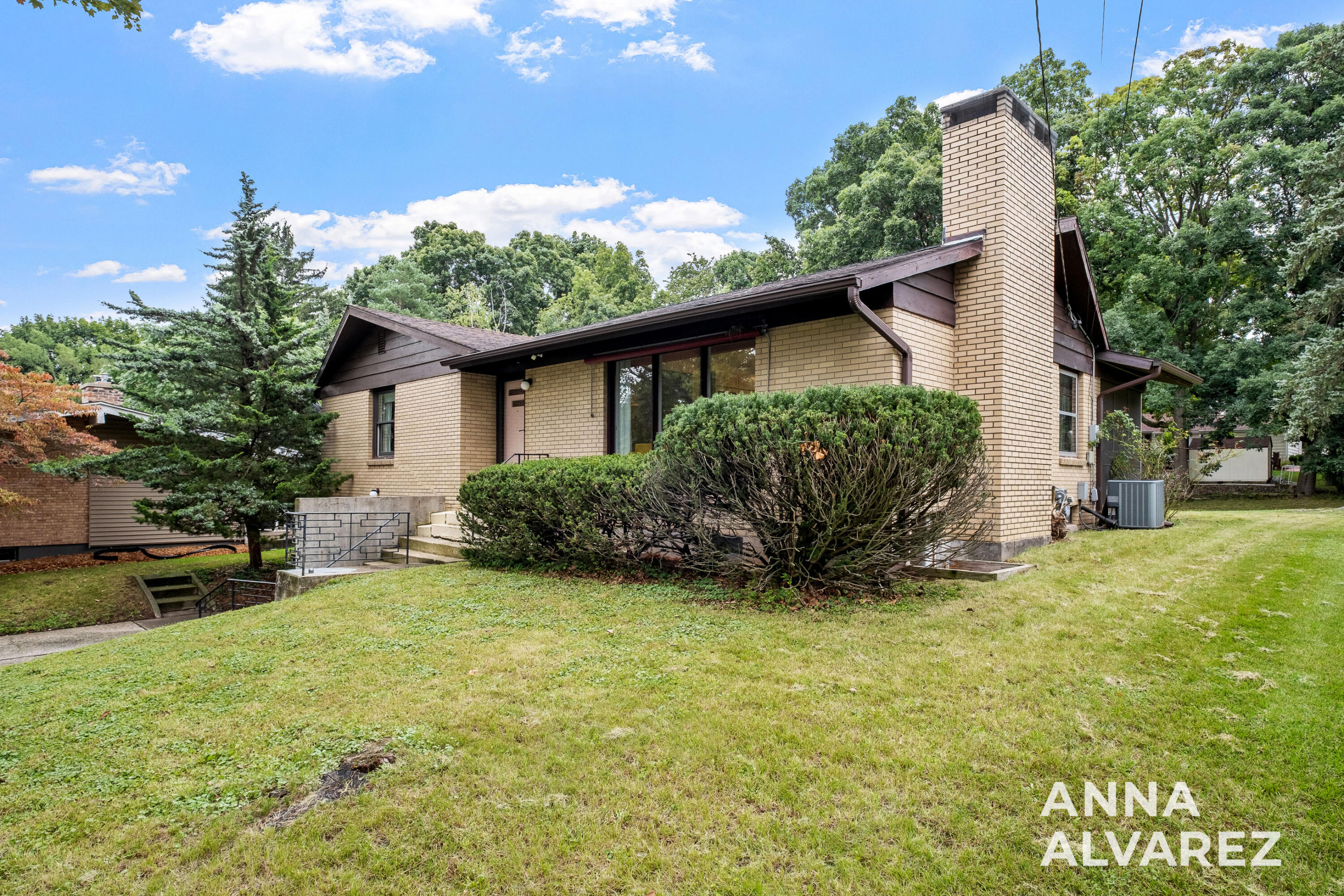 3404 Senora Avenue SE Grand Rapids MI 49508