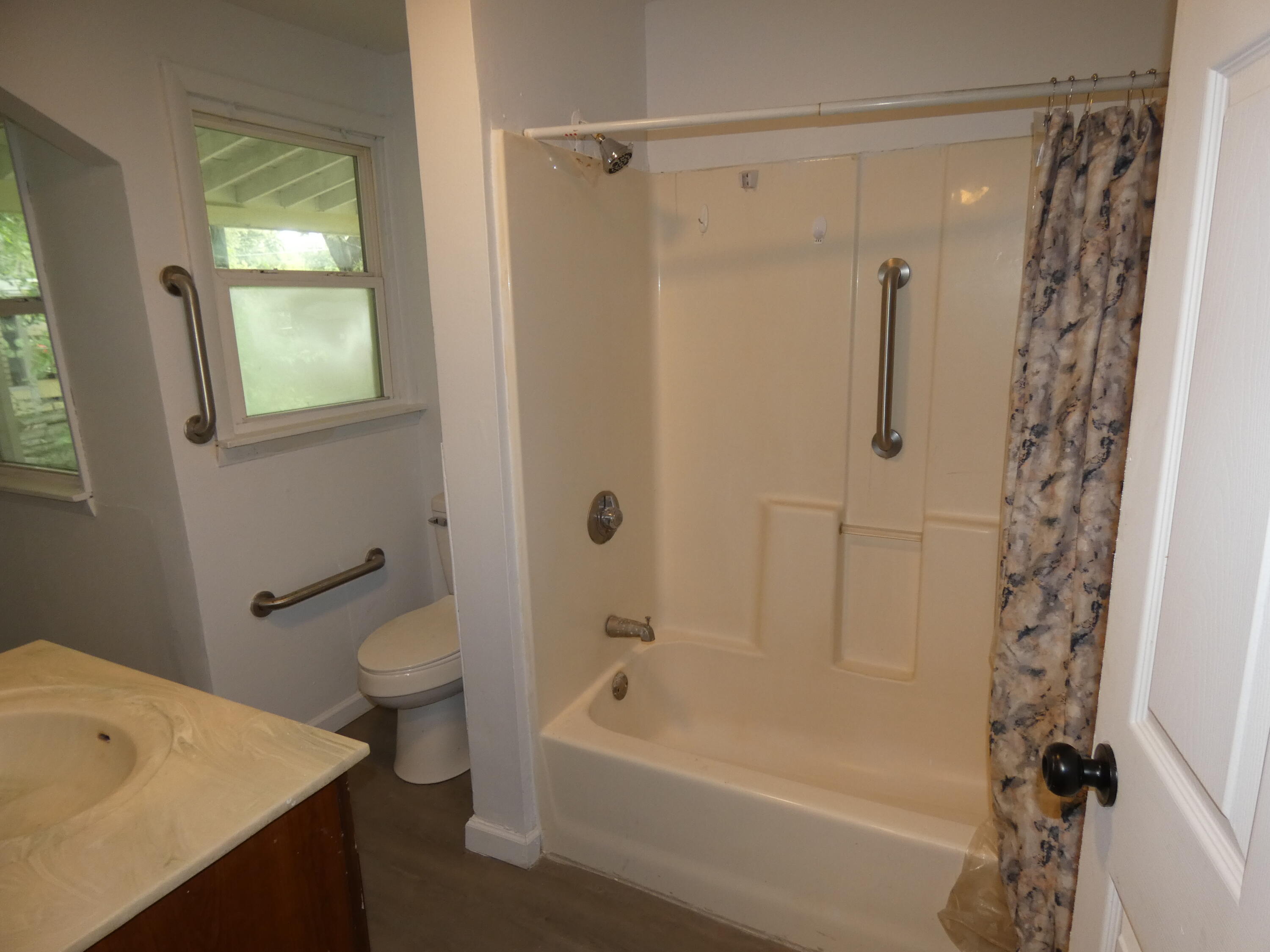 1608 Reeder Avenue Benton Harbor MI 49022