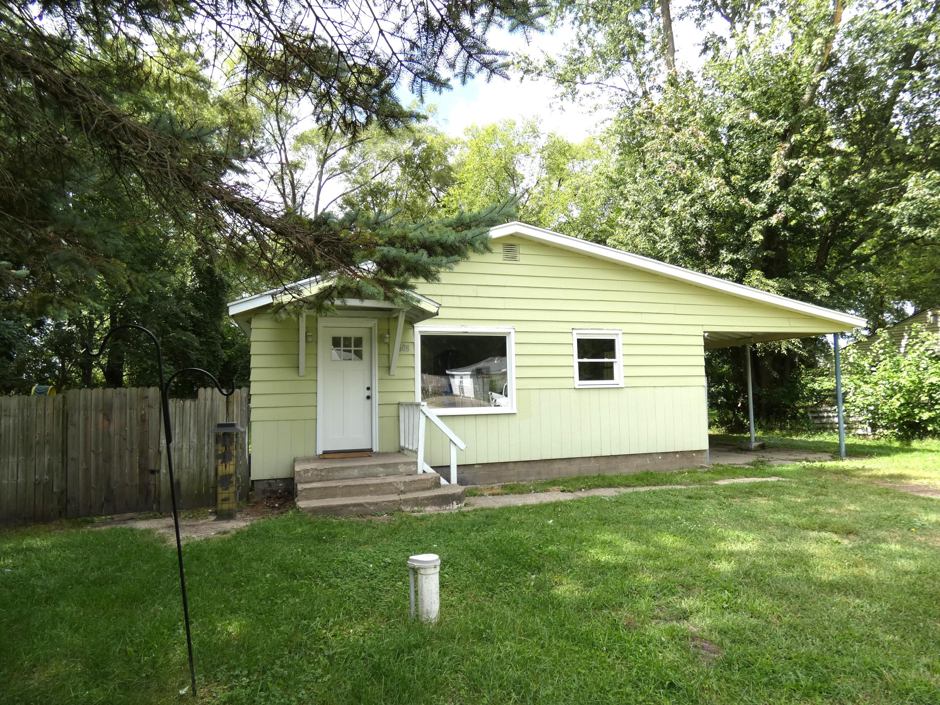 1608 Reeder Avenue Benton Harbor MI 49022