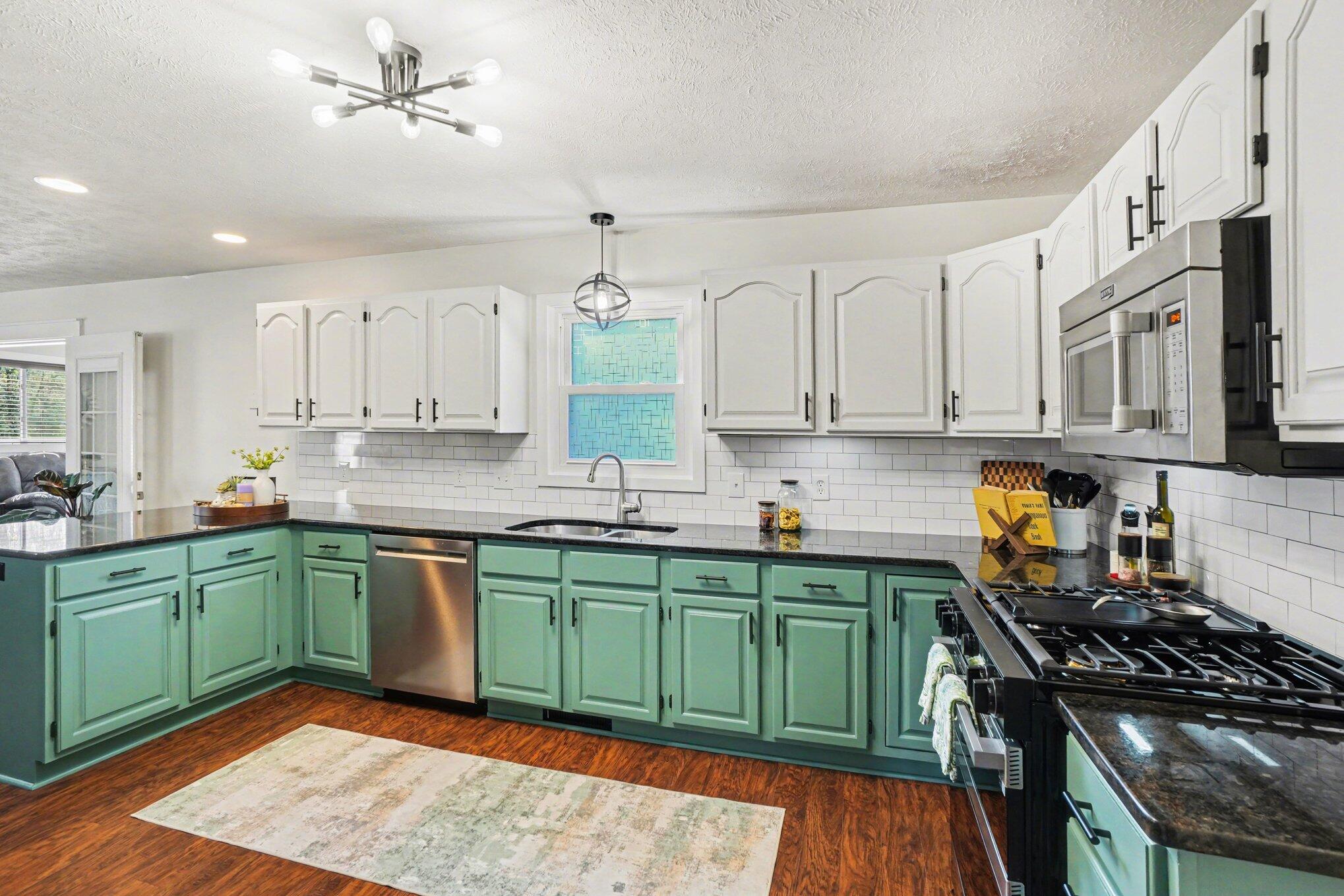 8500 S Maple Court Zeeland MI 49464