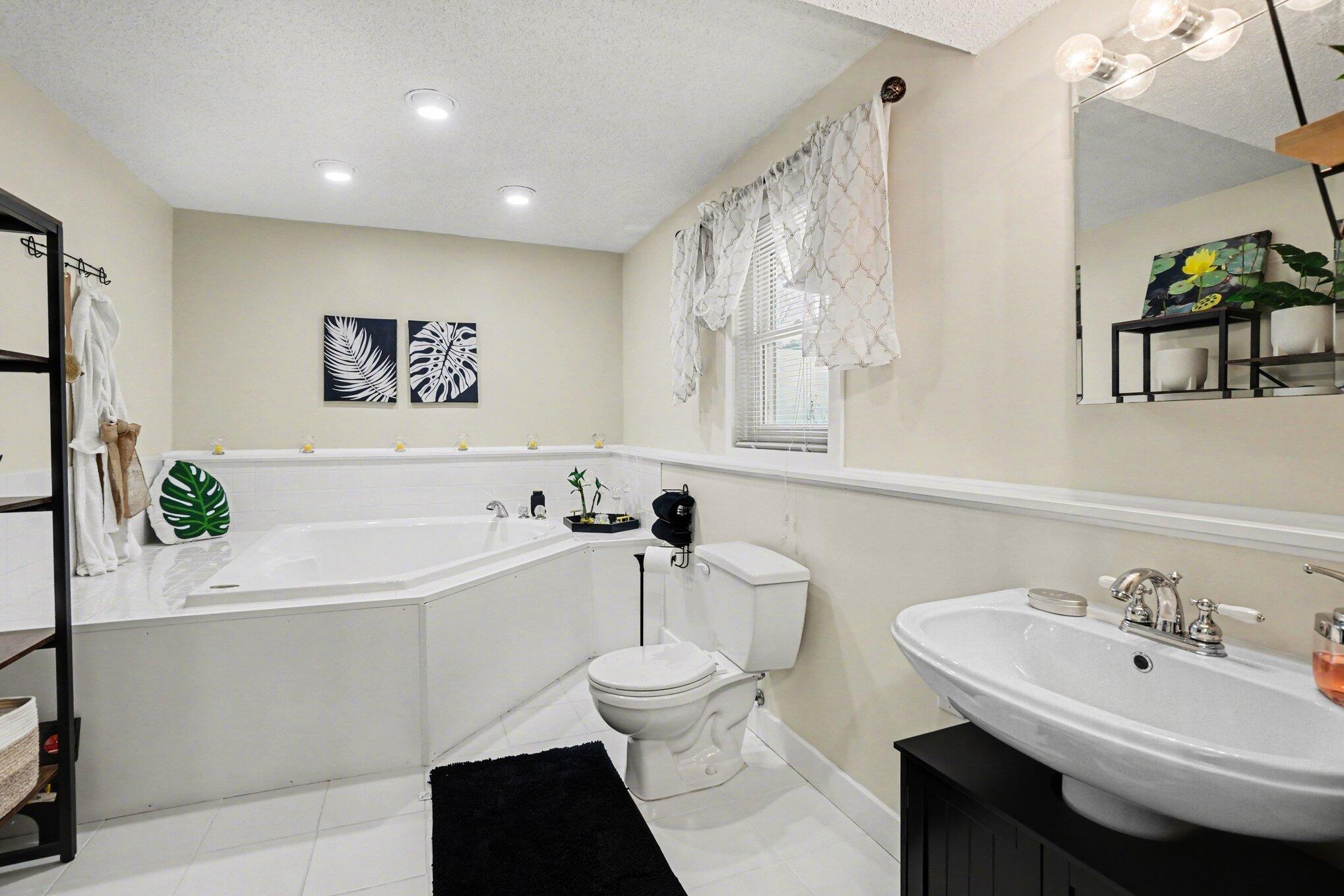 8500 S Maple Court Zeeland MI 49464