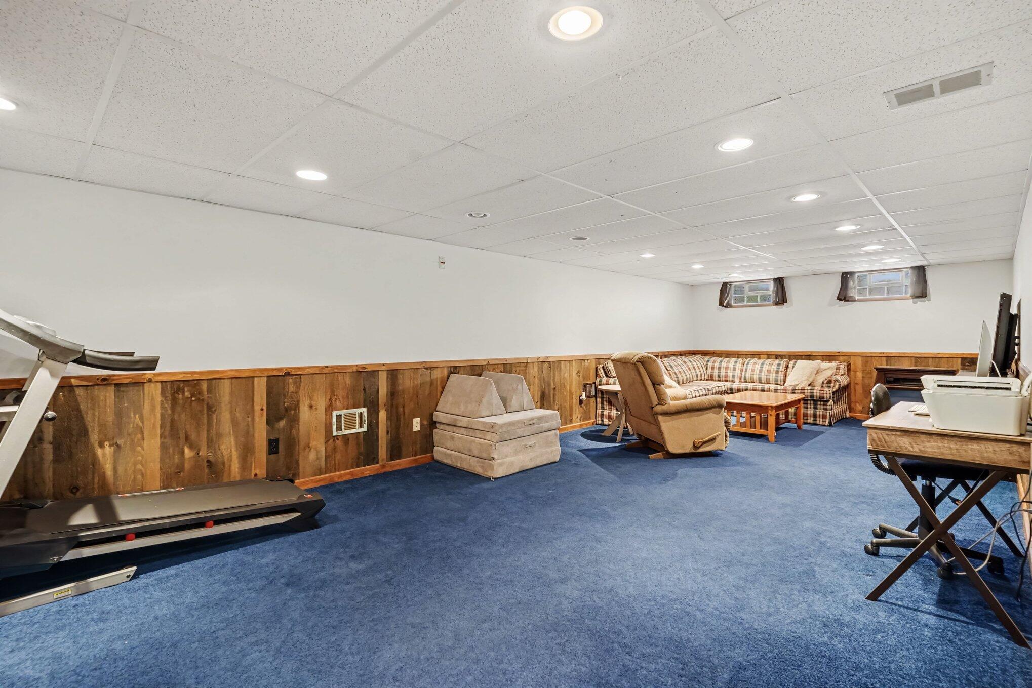 912 Wendover Boulevard Norton Shores MI 49441