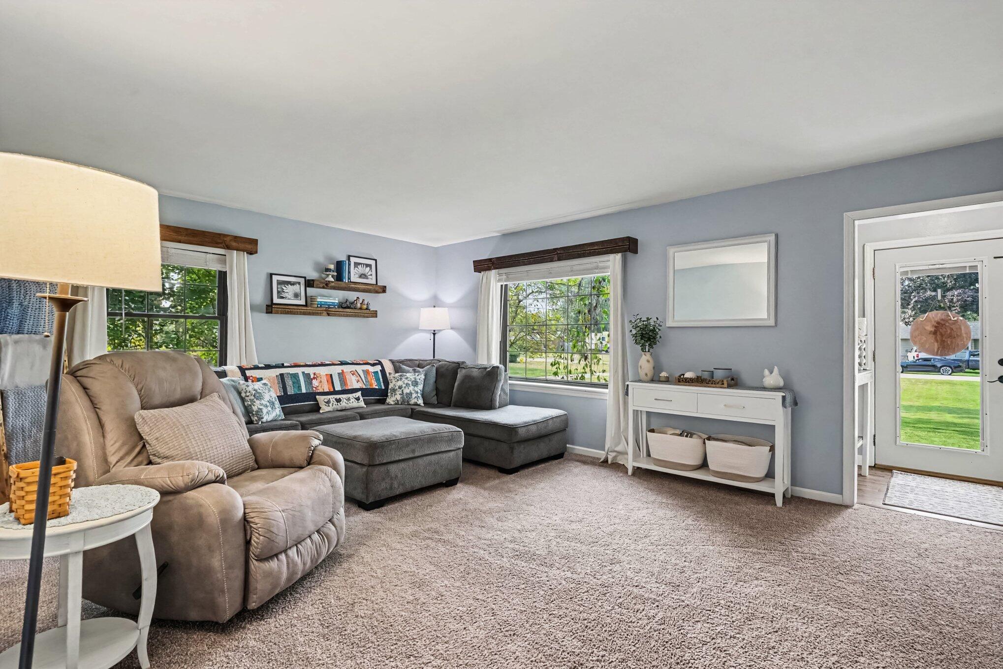 912 Wendover Boulevard Norton Shores MI 49441