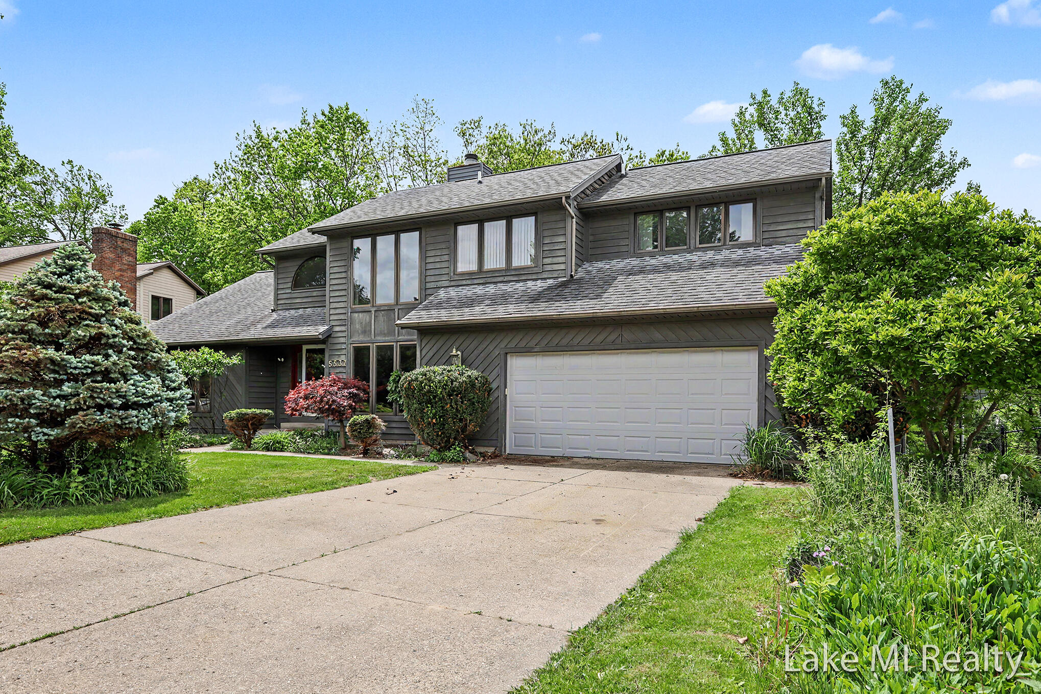 5537 Bentbrook Drive SE Grand Rapids MI 49508