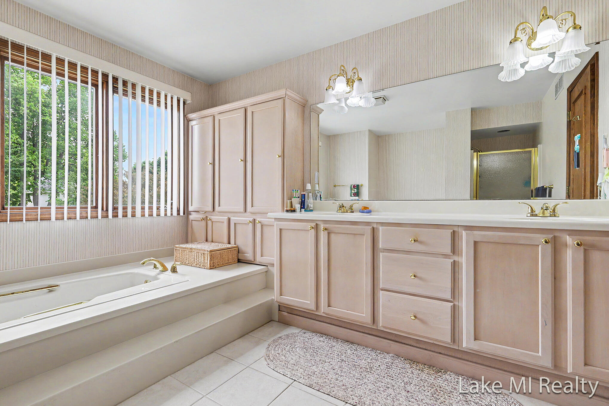 5537 Bentbrook Drive SE Grand Rapids MI 49508