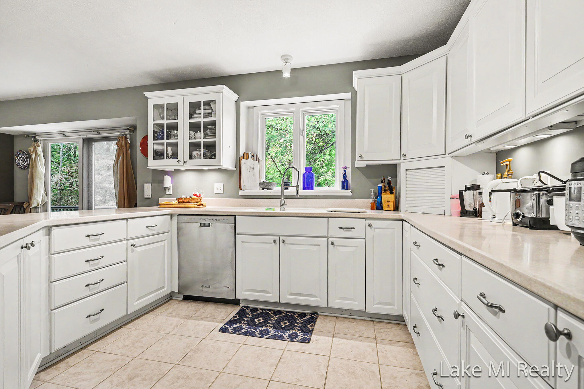 5537 Bentbrook Drive SE Grand Rapids MI 49508