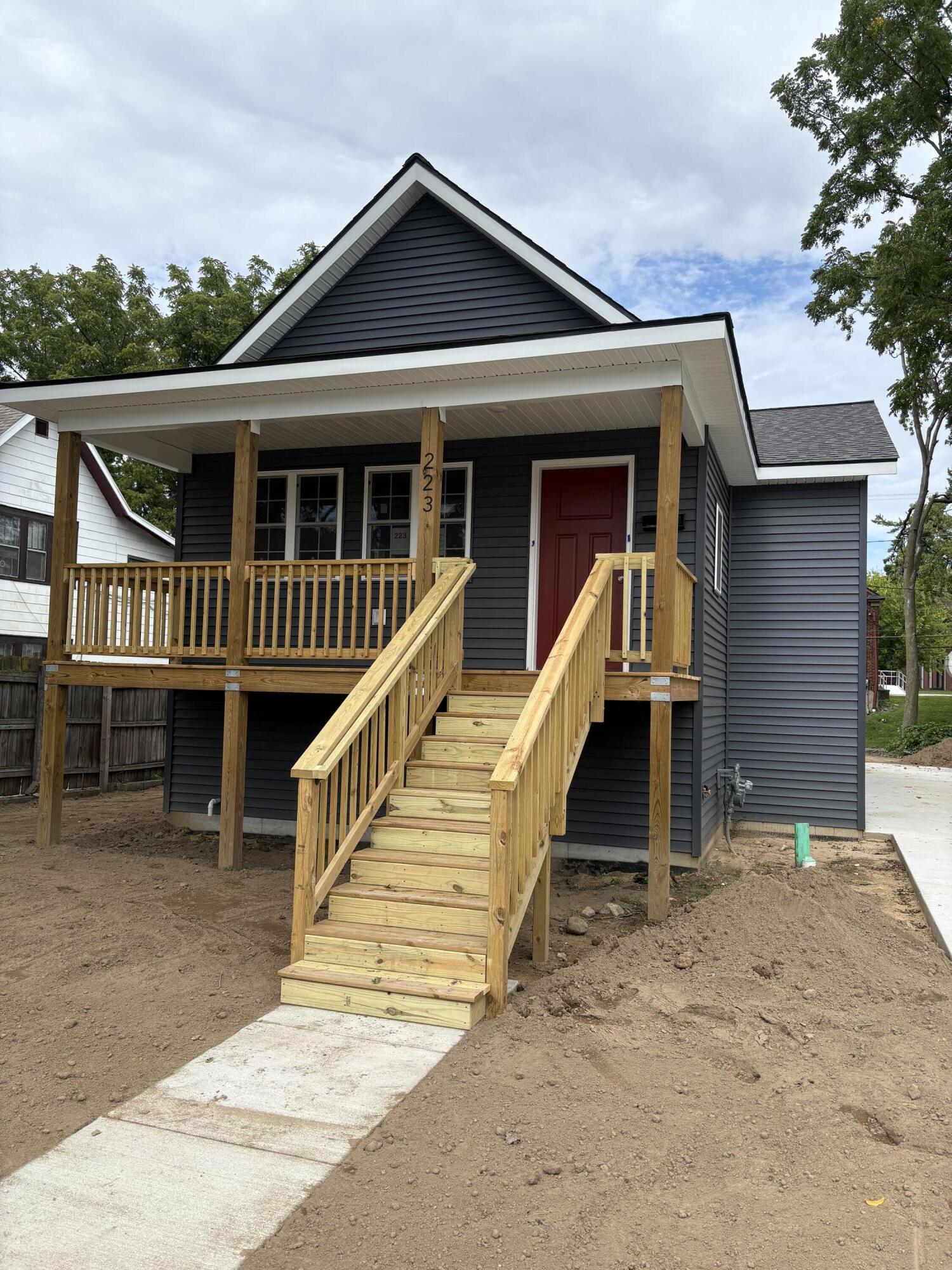 223 Barnett Street NE Grand Rapids MI 49503