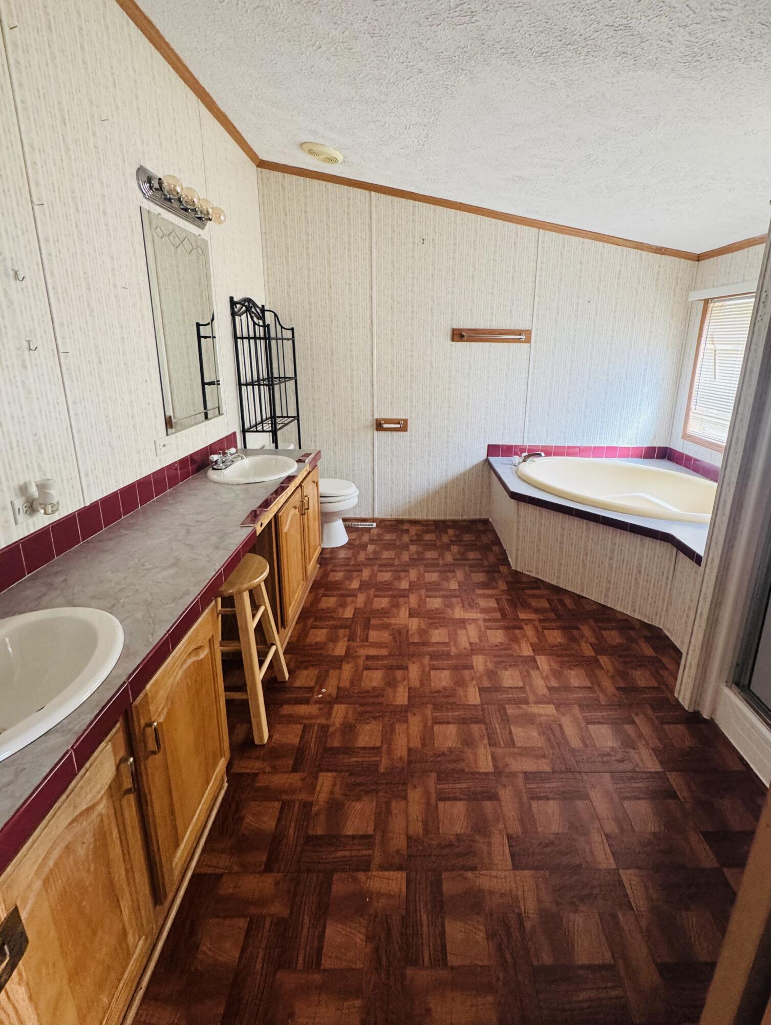 1852 N Lincoln Road Ludington MI 49431